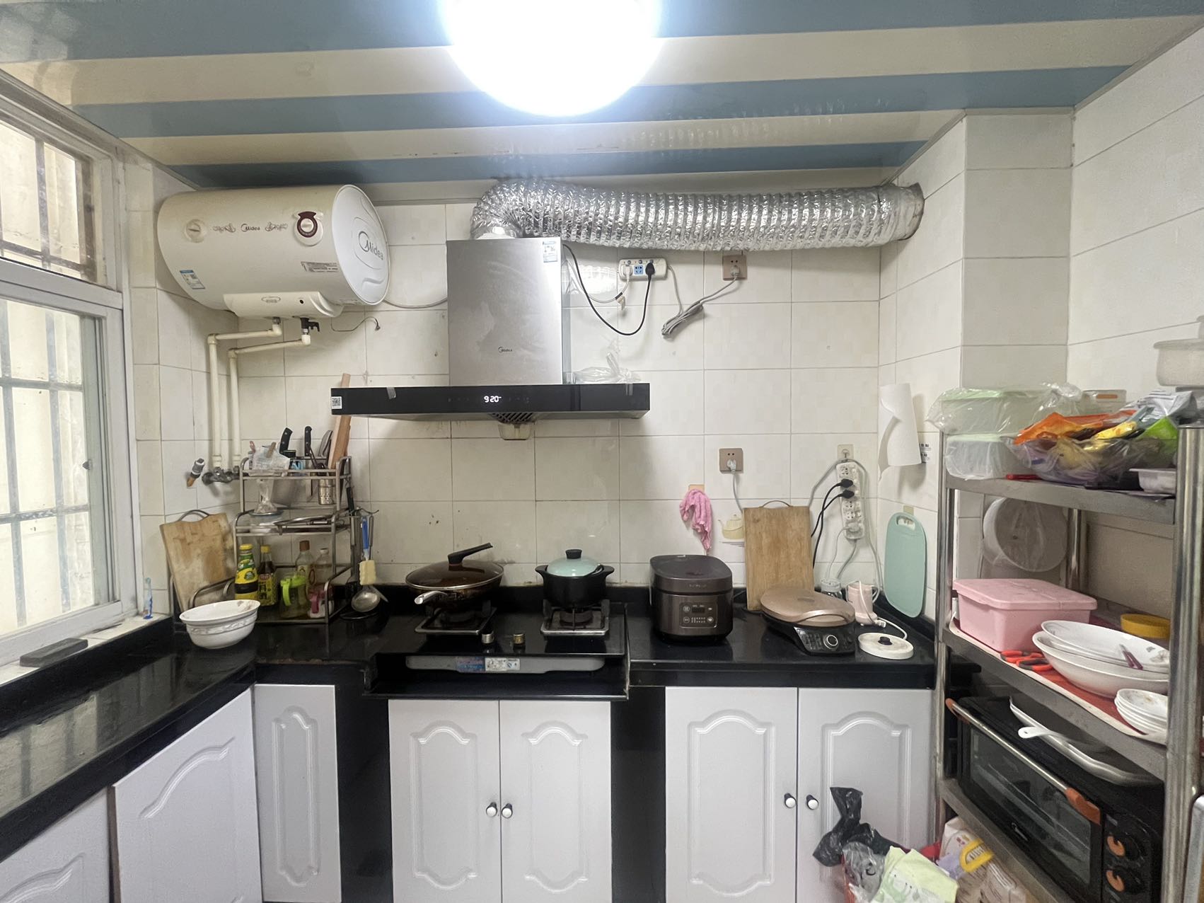 七彩阳光  2室2厅1卫    110.0万 七彩阳光  2室2厅1卫    110.0万室内图