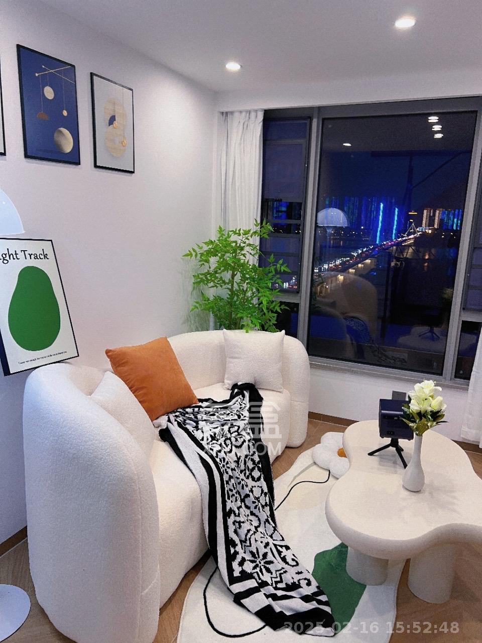 保利天禧EF区  2室1厅1卫    3380.0元/月 保利天禧EF区  2室1厅1卫    3380.0元/月室内图