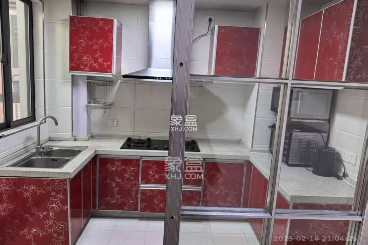 华润凤凰城二期 3室2厅1卫 1800.0元/月 华润凤凰城二期 3室2厅1卫 1800.0元/月室内图