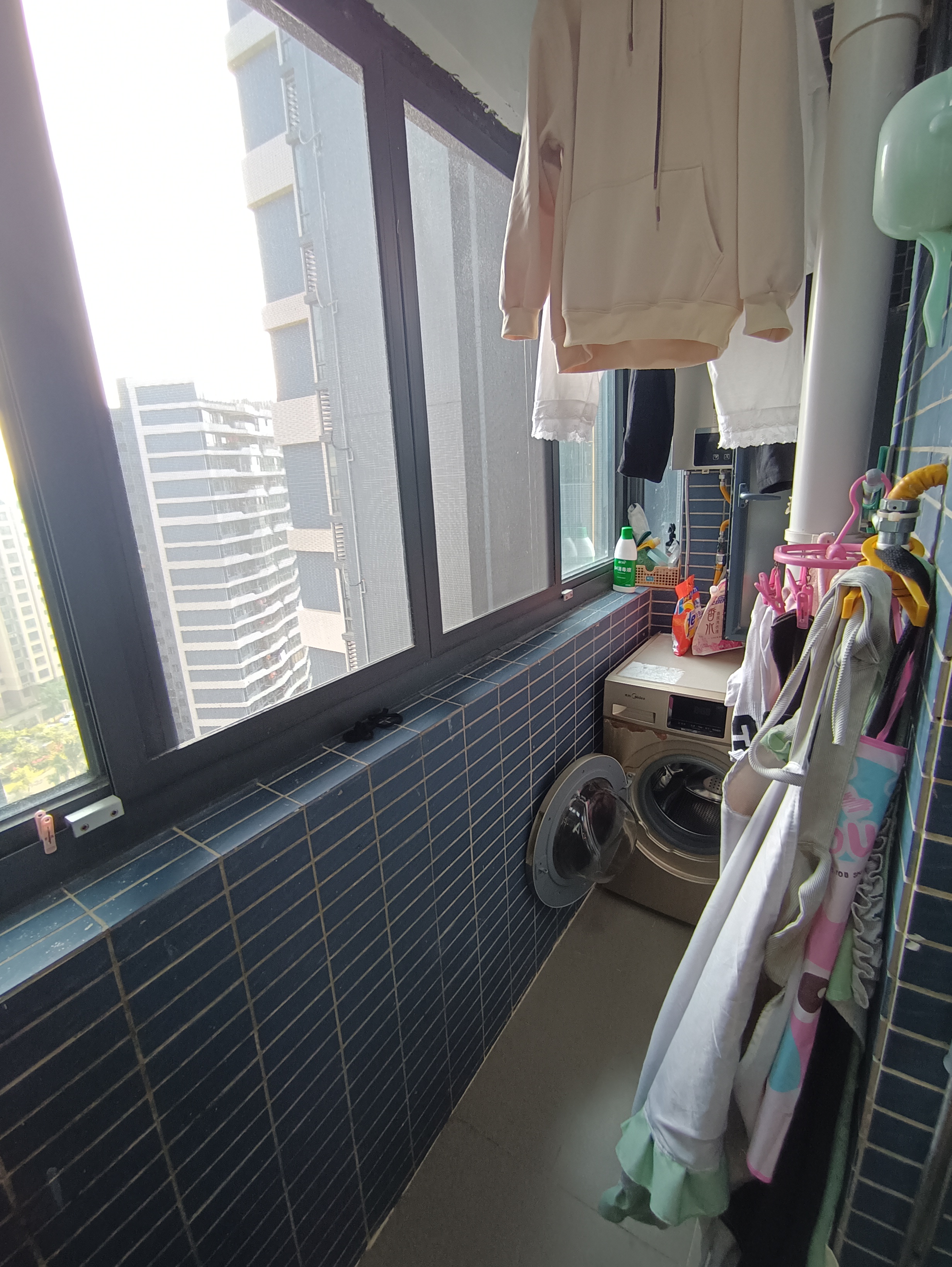 碧桂园滨海国际一期(2602地块) 3室2厅2卫 210.0万 碧桂园滨海国际一期(2602地块) 3室2厅2卫 210.0万阳台