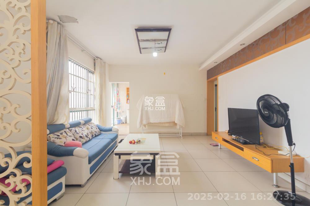 华天LOHO小镇 2室1厅1卫 1500.0元/月 华天LOHO小镇 2室1厅1卫 1500.0元/月室内图