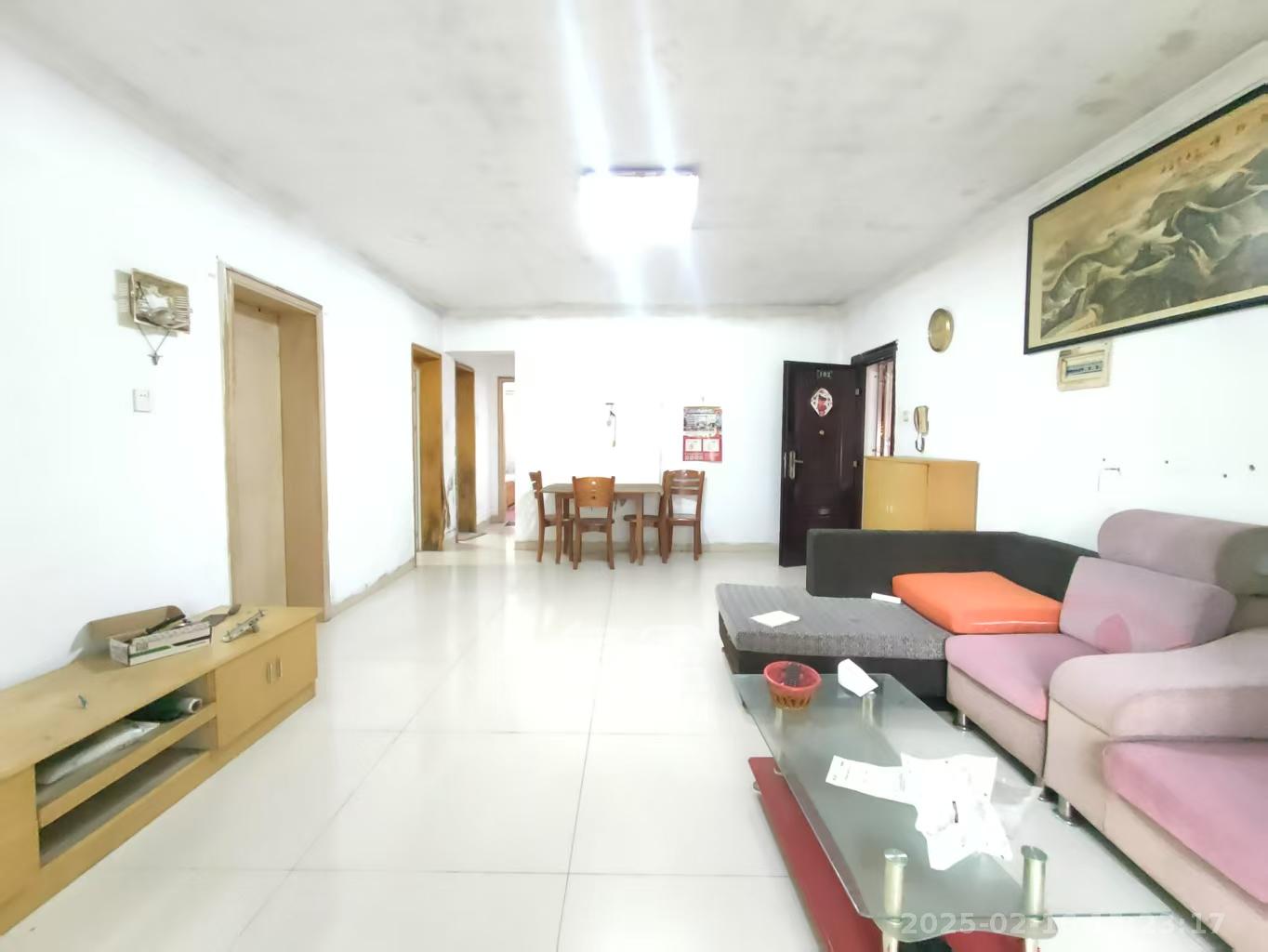 好家园 1室1厅1卫 1400.0元/月 好家园 1室1厅1卫 1400.0元/月室内图