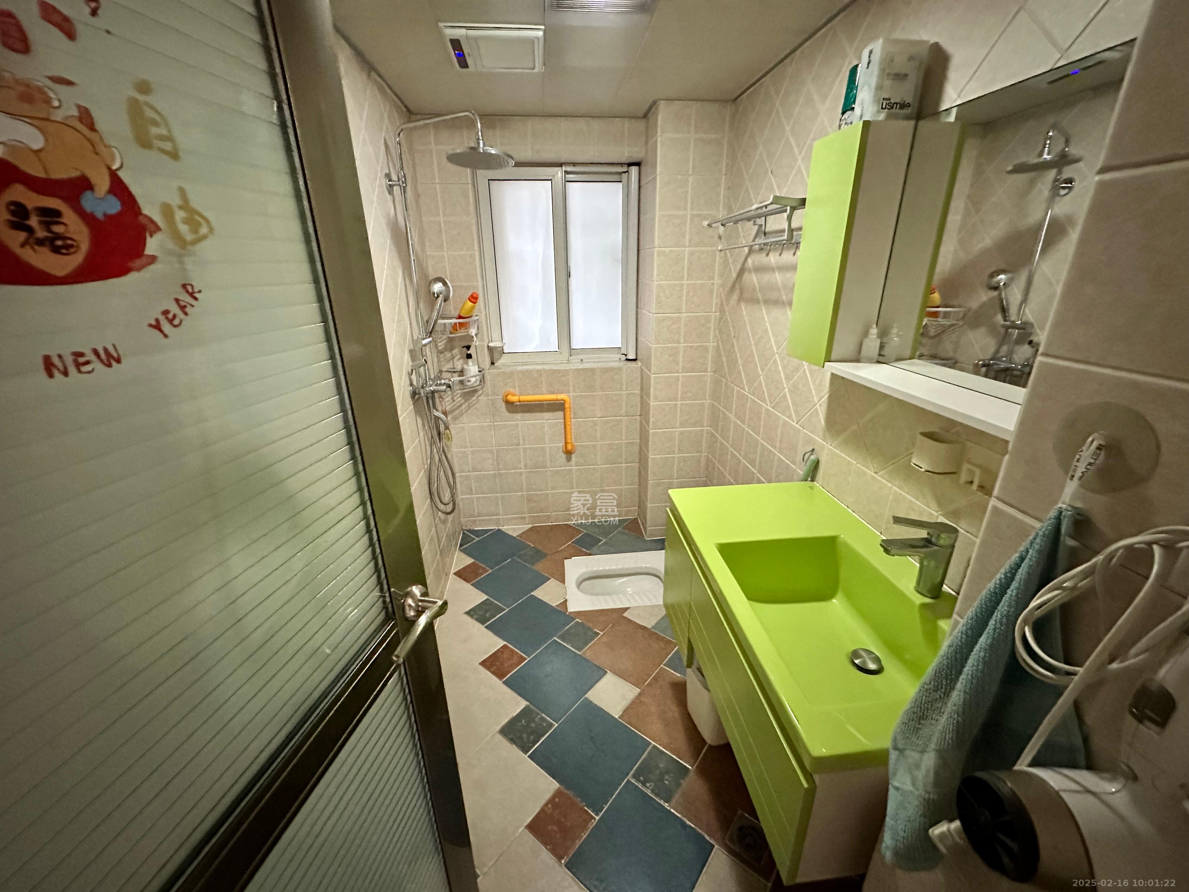 汀湘十里 3室2厅2卫 2600.0元/月 汀湘十里 3室2厅2卫 2600.0元/月室内图