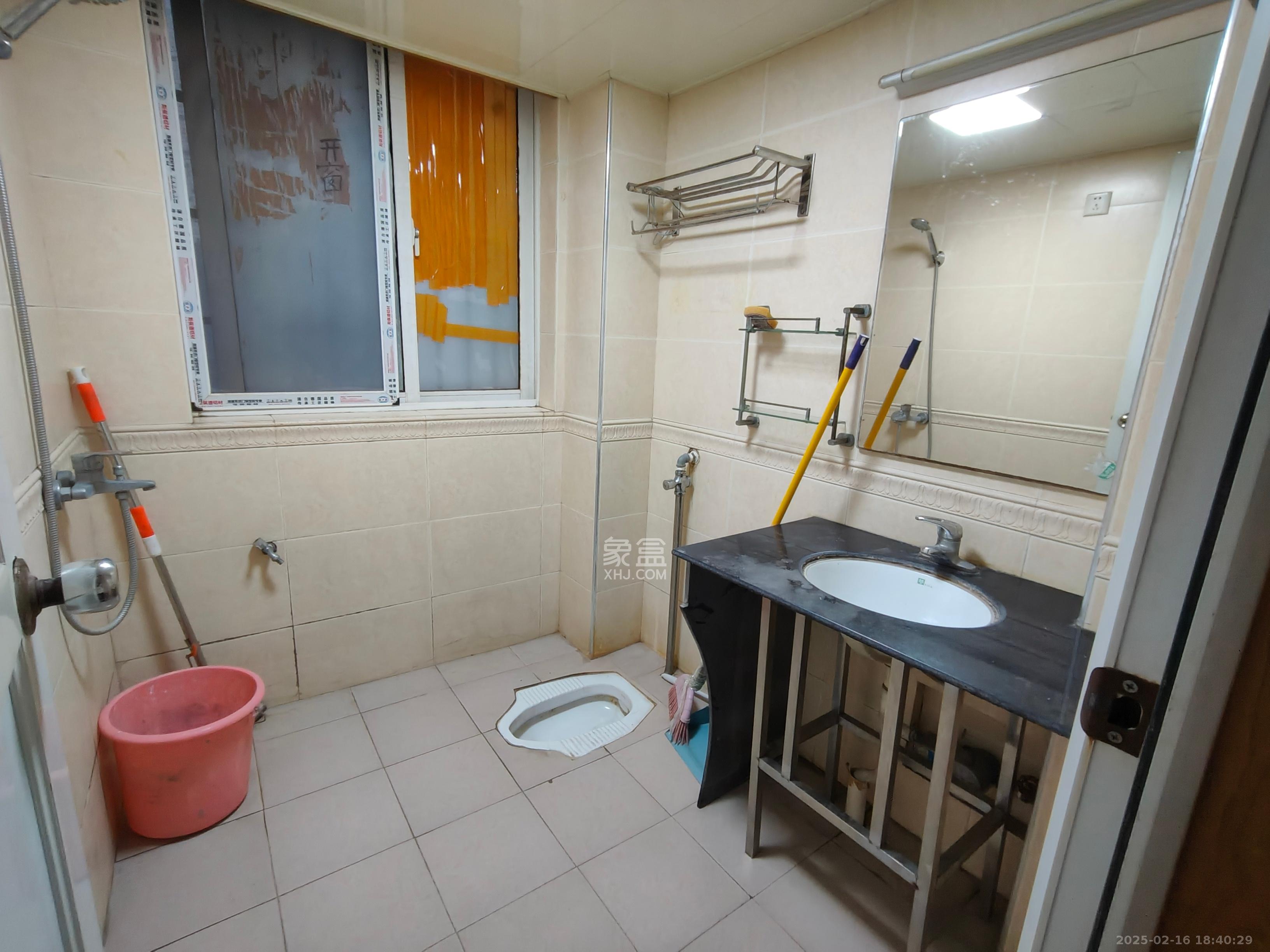 中建桂苑  3室2厅1卫   1800.00元/月室内图