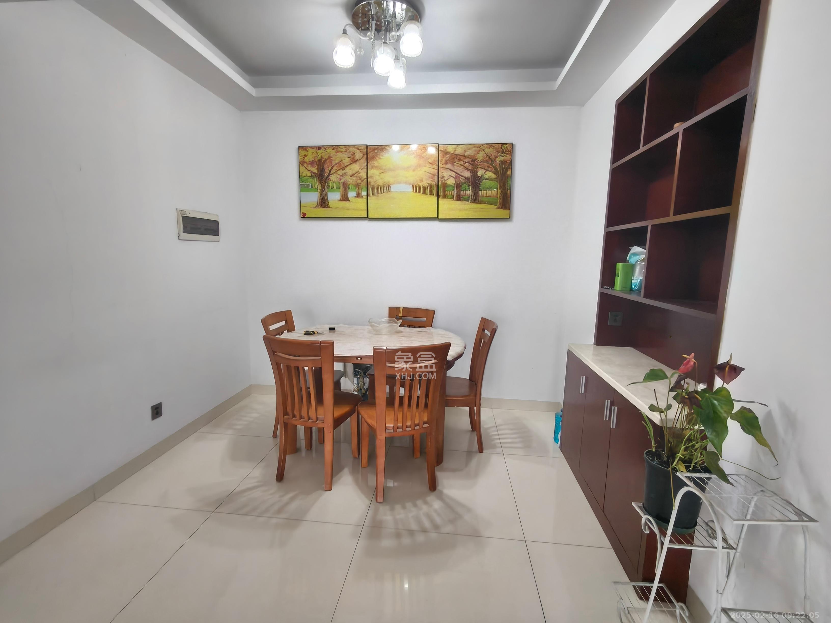 爵士湘 3室2厅1卫 1800.0元/月 爵士湘 3室2厅1卫 1800.0元/月室内图