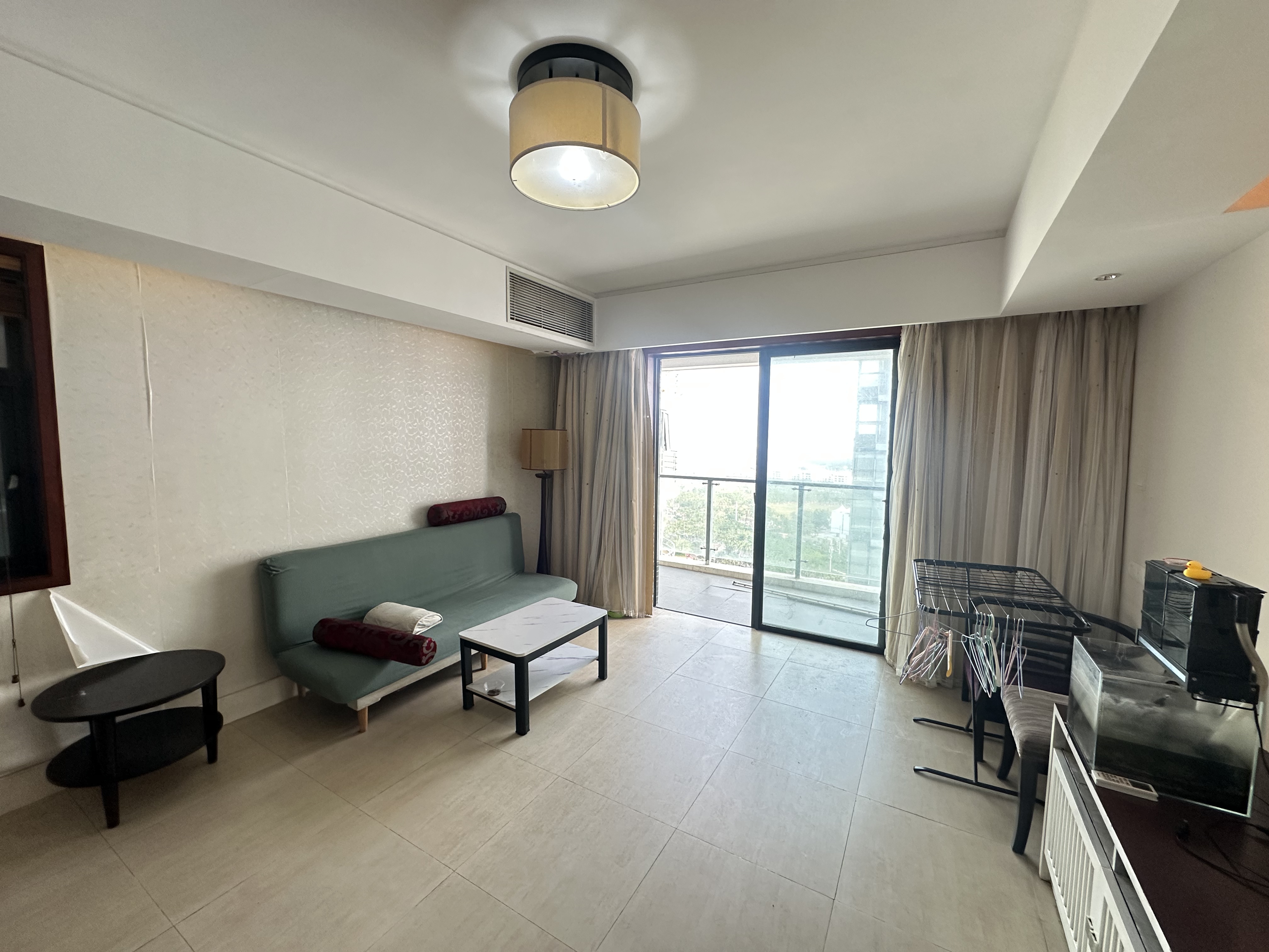 宝华海景 1室2厅1卫 100.0万 宝华海景 1室2厅1卫 100.0万室内图