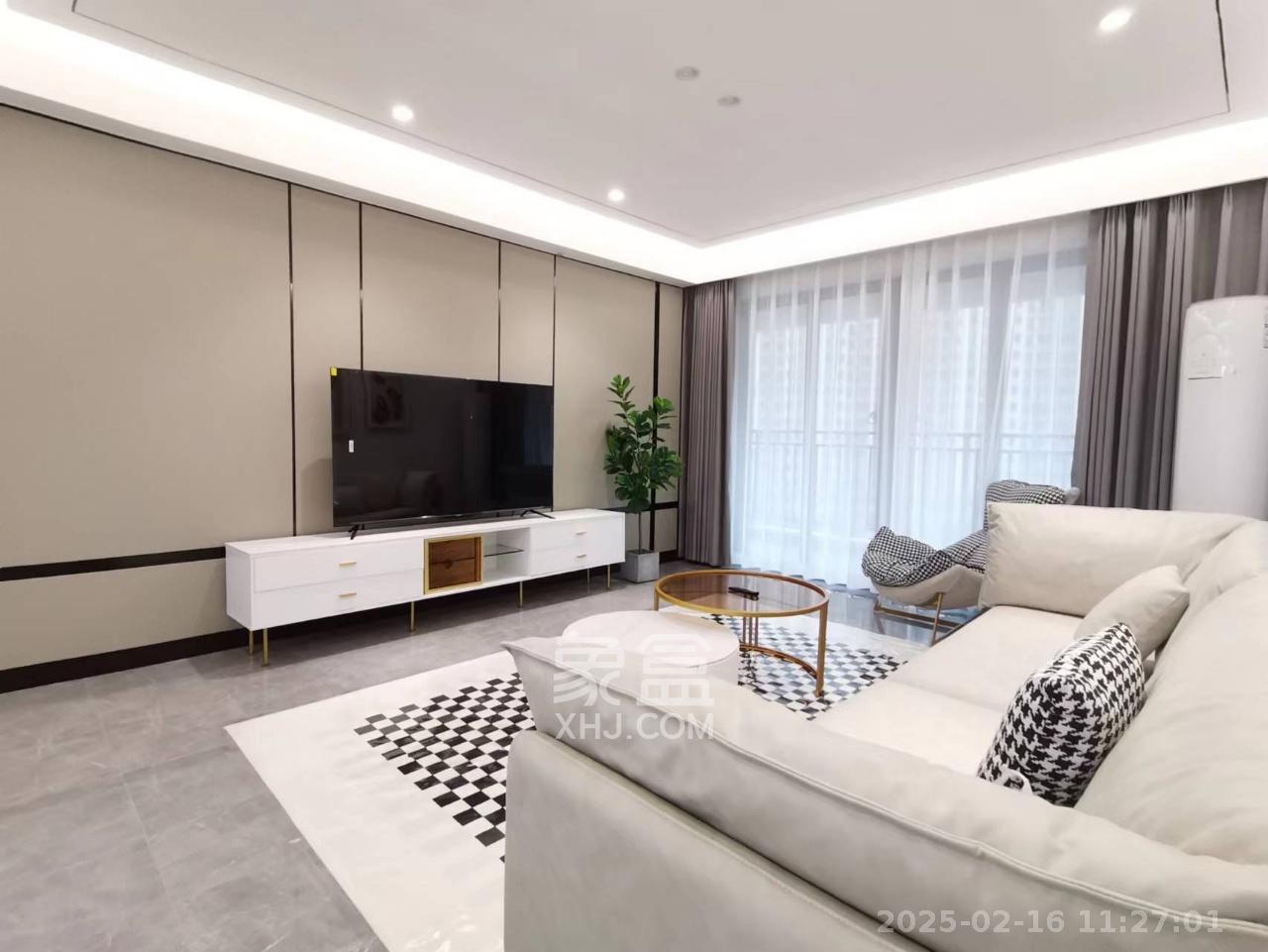 卓越中寰  4室2厅2卫   5500.00元/月室内图