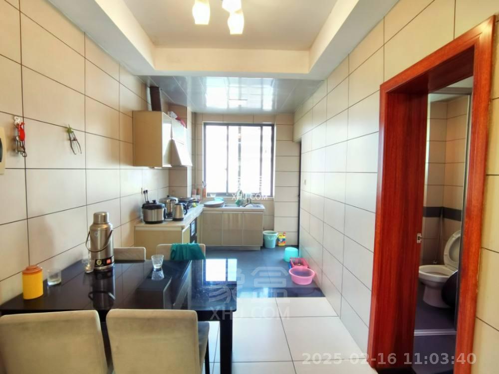 天泉一品 2室2厅1卫 1500.0元/月 天泉一品 2室2厅1卫 1500.0元/月室内图