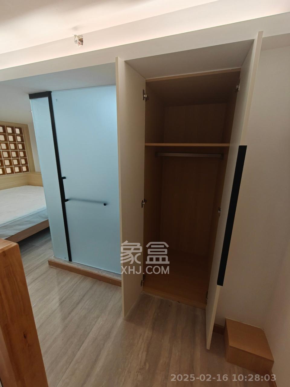 力高凤凰新天  2室1厅1卫   2400.00元/月室内图