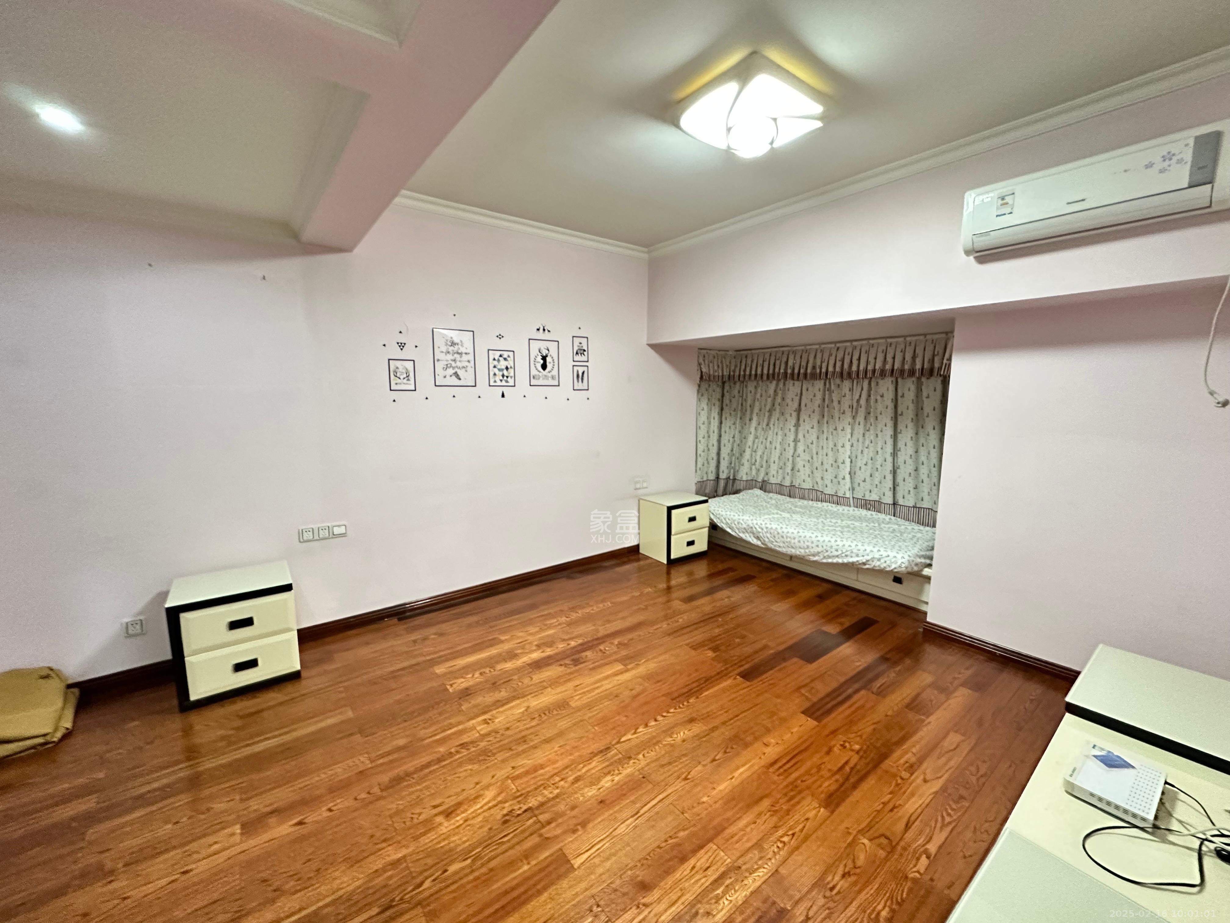 汀湘十里 3室2厅2卫 2600.0元/月 汀湘十里 3室2厅2卫 2600.0元/月室内图