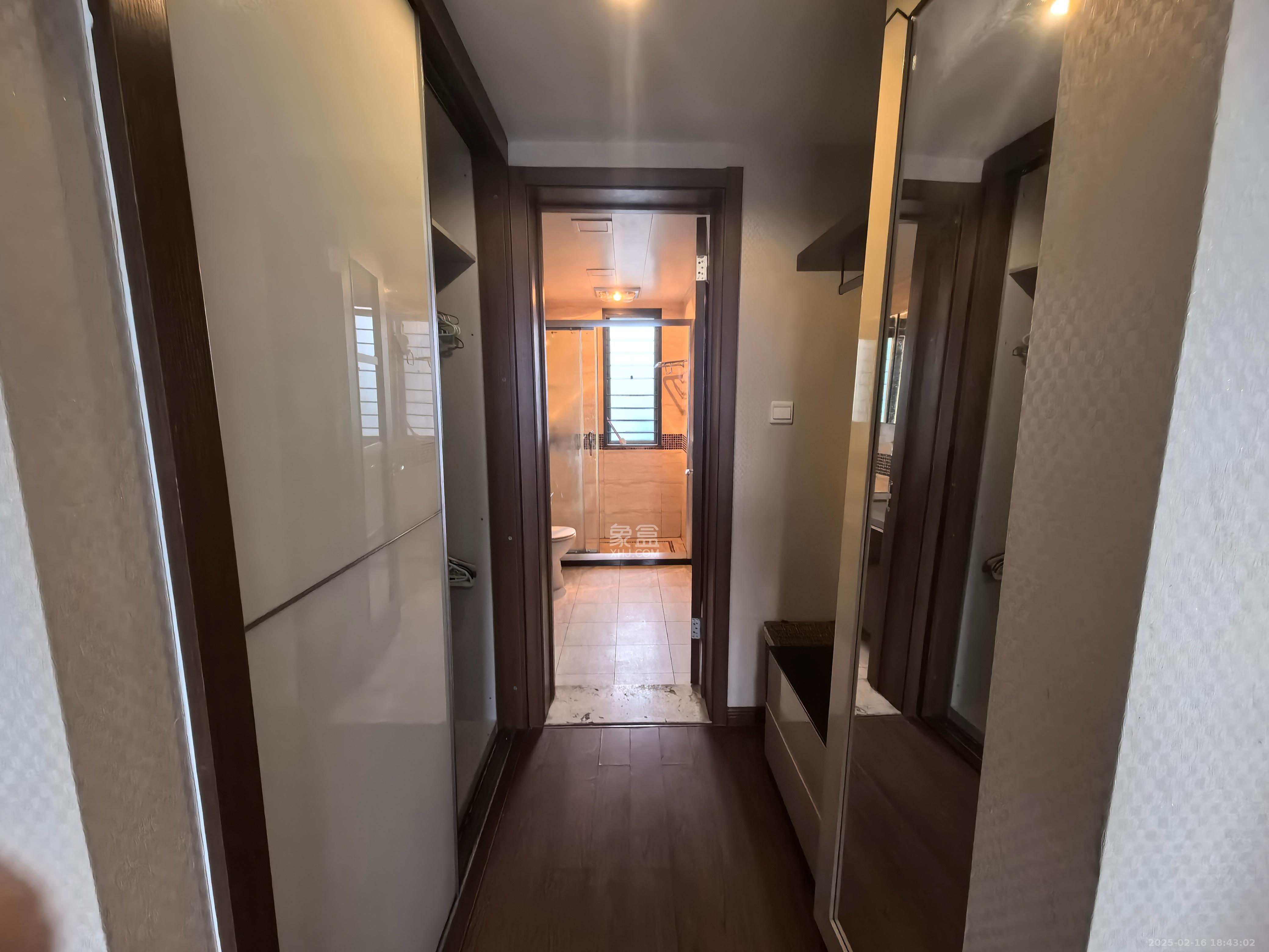 万科金域华府三四期 1室2厅2卫 3888.0元/月 万科金域华府三四期 1室2厅2卫 3888.0元/月室内图