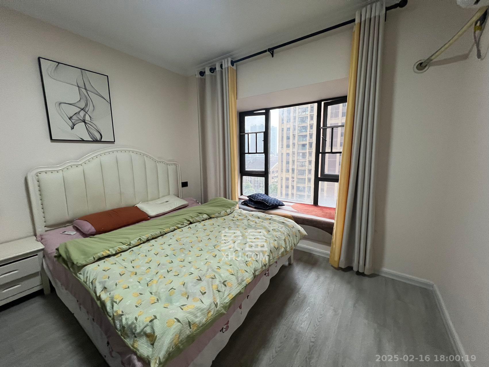 阳光城尚东湾凌云府 4室2厅2卫 3000.0元/月 阳光城尚东湾凌云府 4室2厅2卫 3000.0元/月室内图