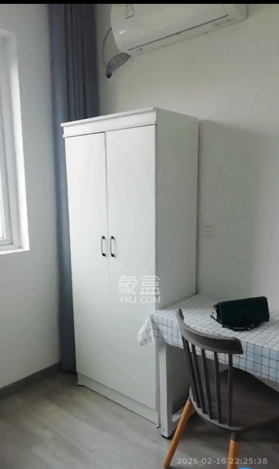 MOMA当代广场 1室2厅2卫 850.0元/月 MOMA当代广场 1室2厅2卫 850.0元/月室内图