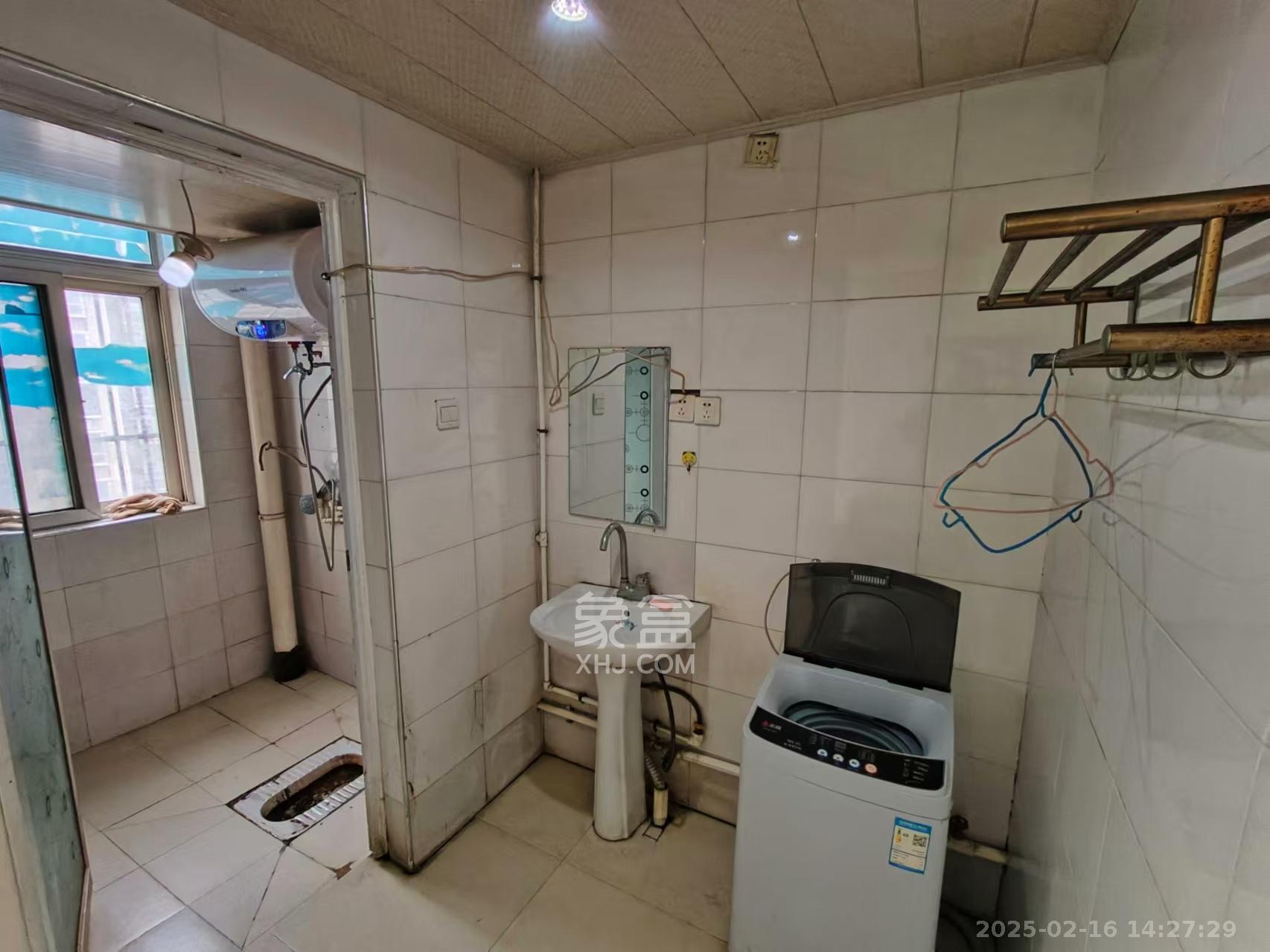 黎郡新宇康景园  4室2厅2卫   2800.00元/月室内图
