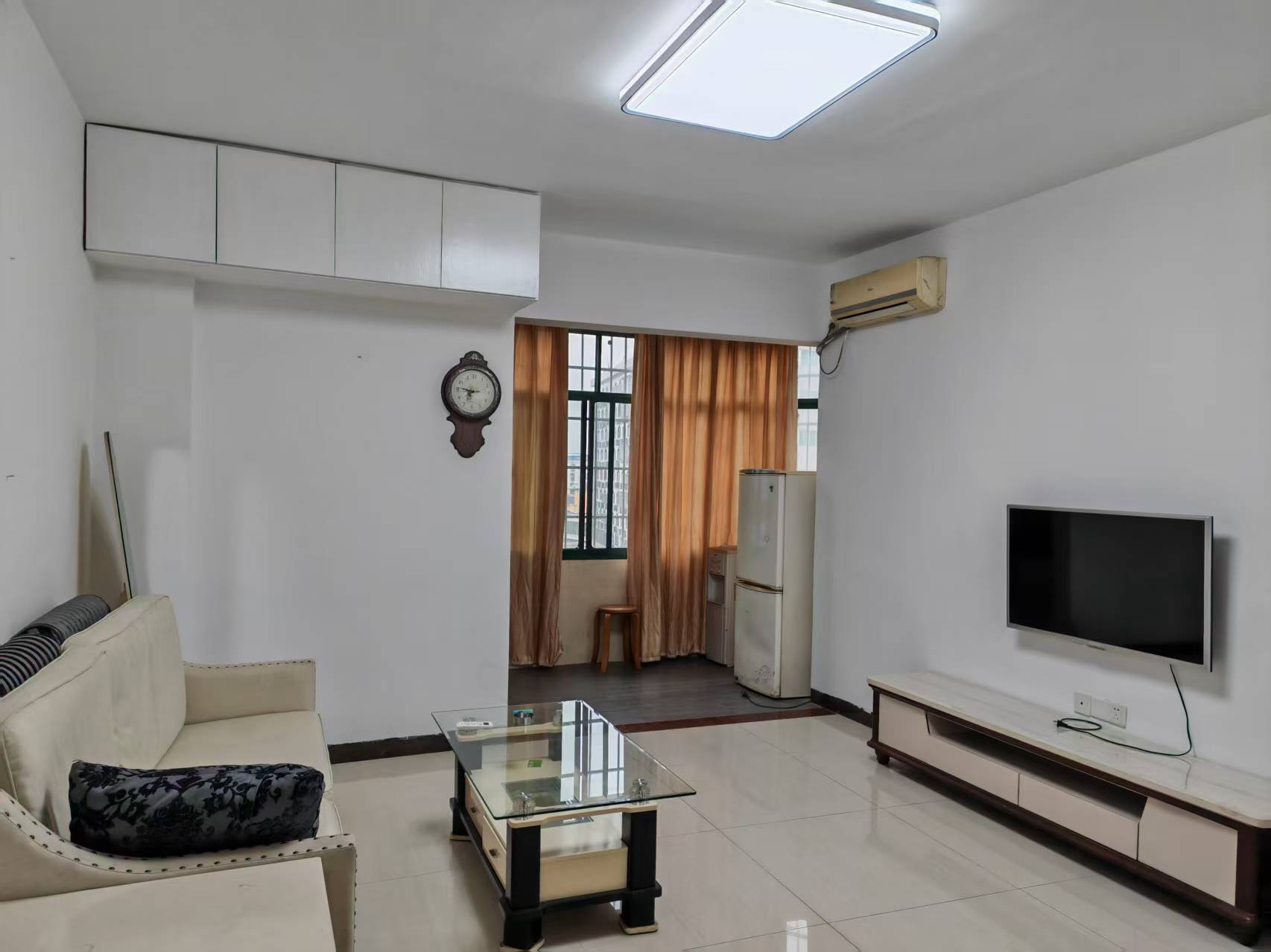 龙江明珠(龙江花苑) 1室1厅1卫 1200.0元/月 龙江明珠(龙江花苑) 1室1厅1卫 1200.0元/月室内图