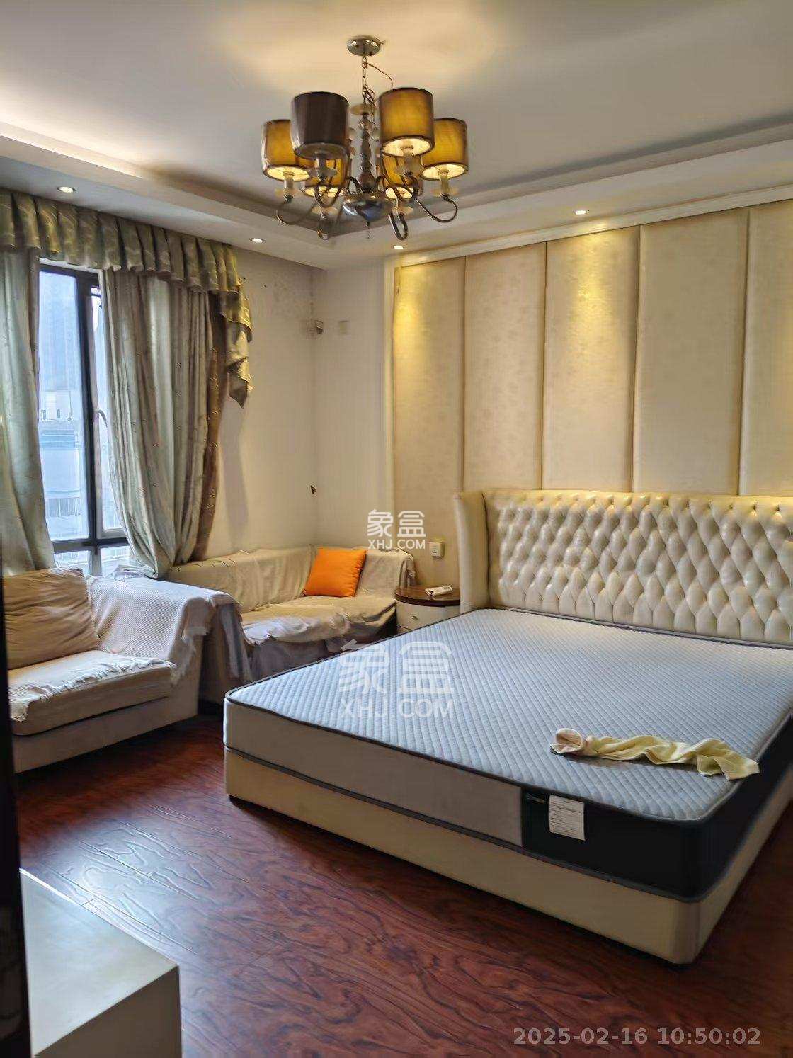 长高圆梦佳苑  4室2厅2卫    2400.0元/月 长高圆梦佳苑  4室2厅2卫    2400.0元/月室内图