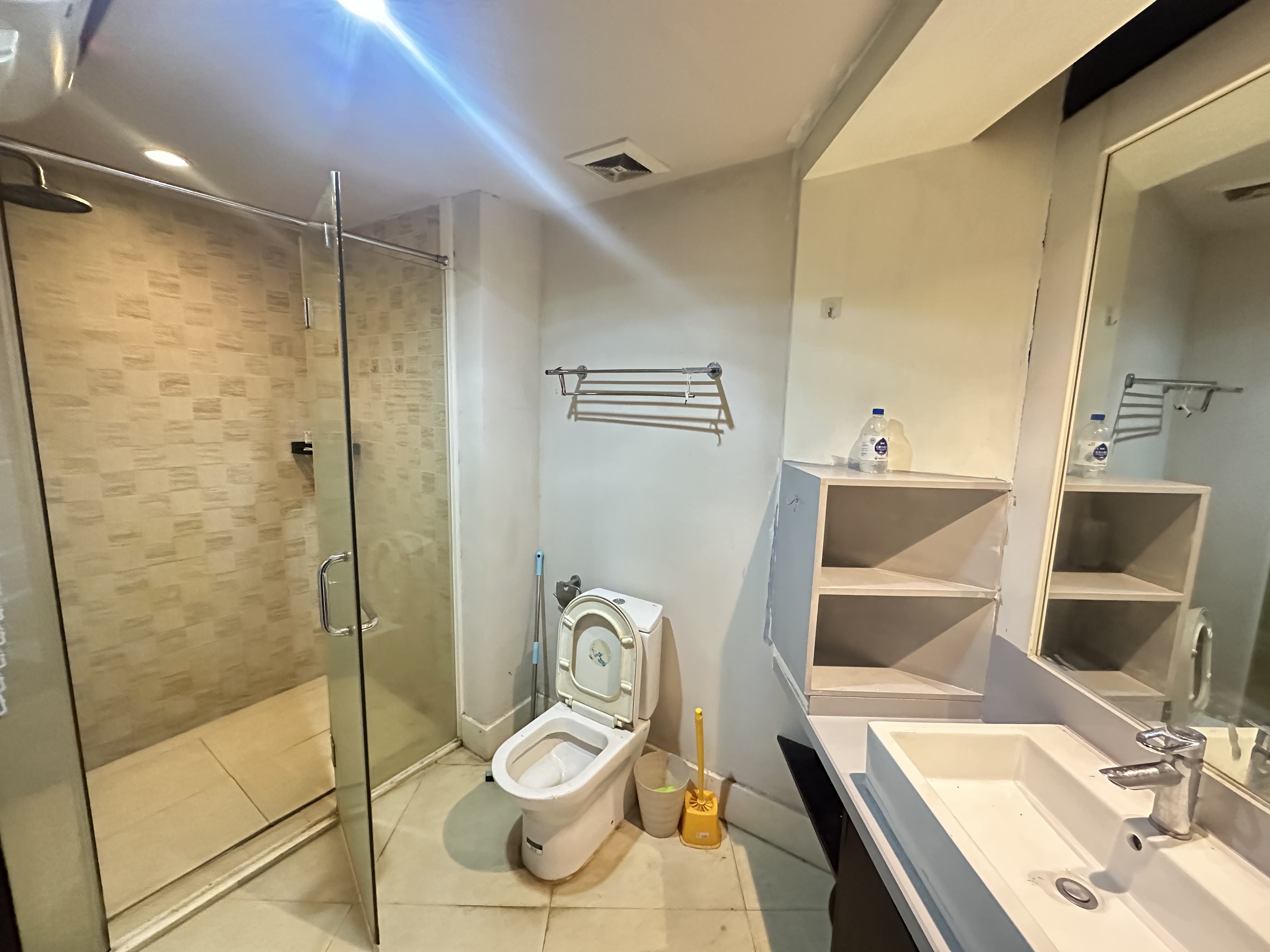 宝华海景 1室2厅1卫 100.0万 宝华海景 1室2厅1卫 100.0万室内图