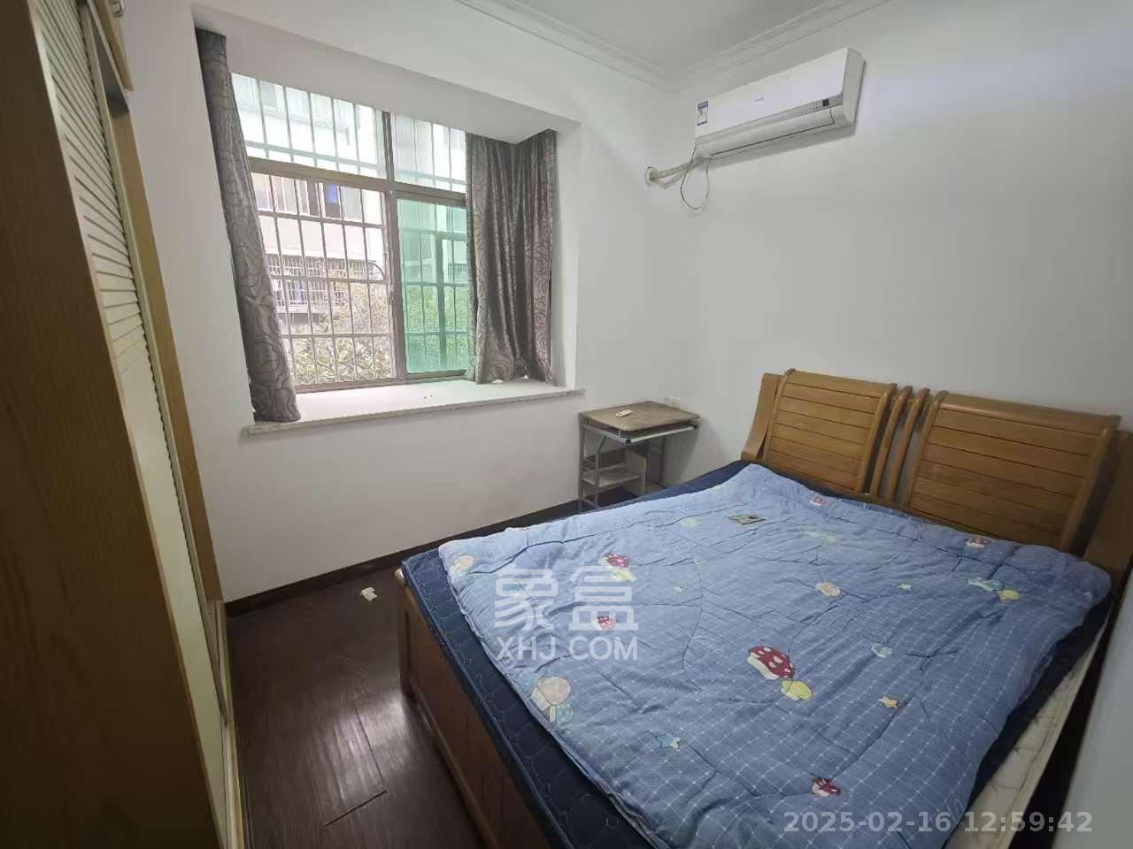 兴联母山小区  3室2厅2卫   1600.00元/月室内图