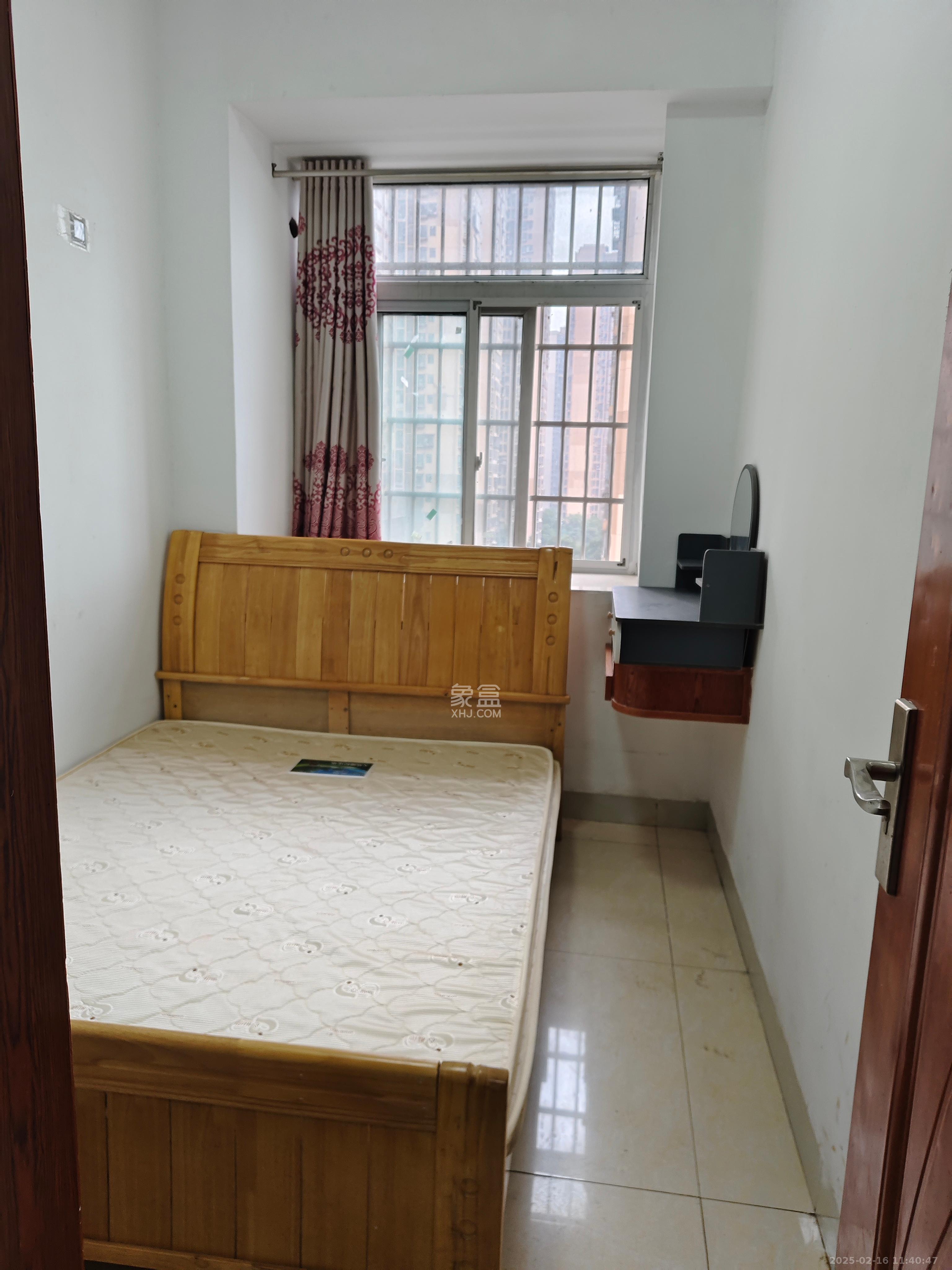 骑龙安置小区 1室1厅1卫 1200.0元/月 骑龙安置小区 1室1厅1卫 1200.0元/月室内图