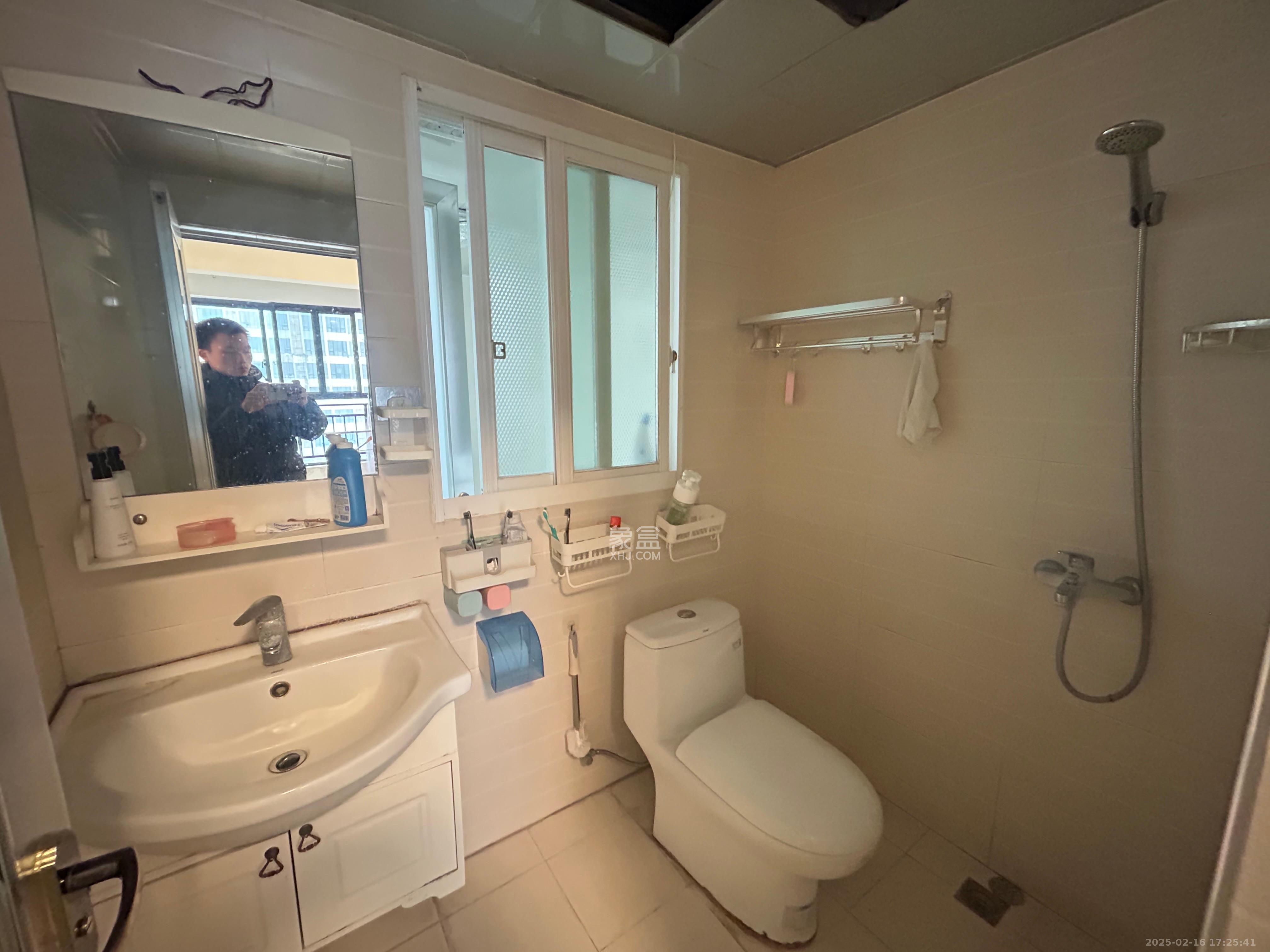 五矿紫湖香醍 3室2厅2卫 2000.0元/月 五矿紫湖香醍 3室2厅2卫 2000.0元/月室内图