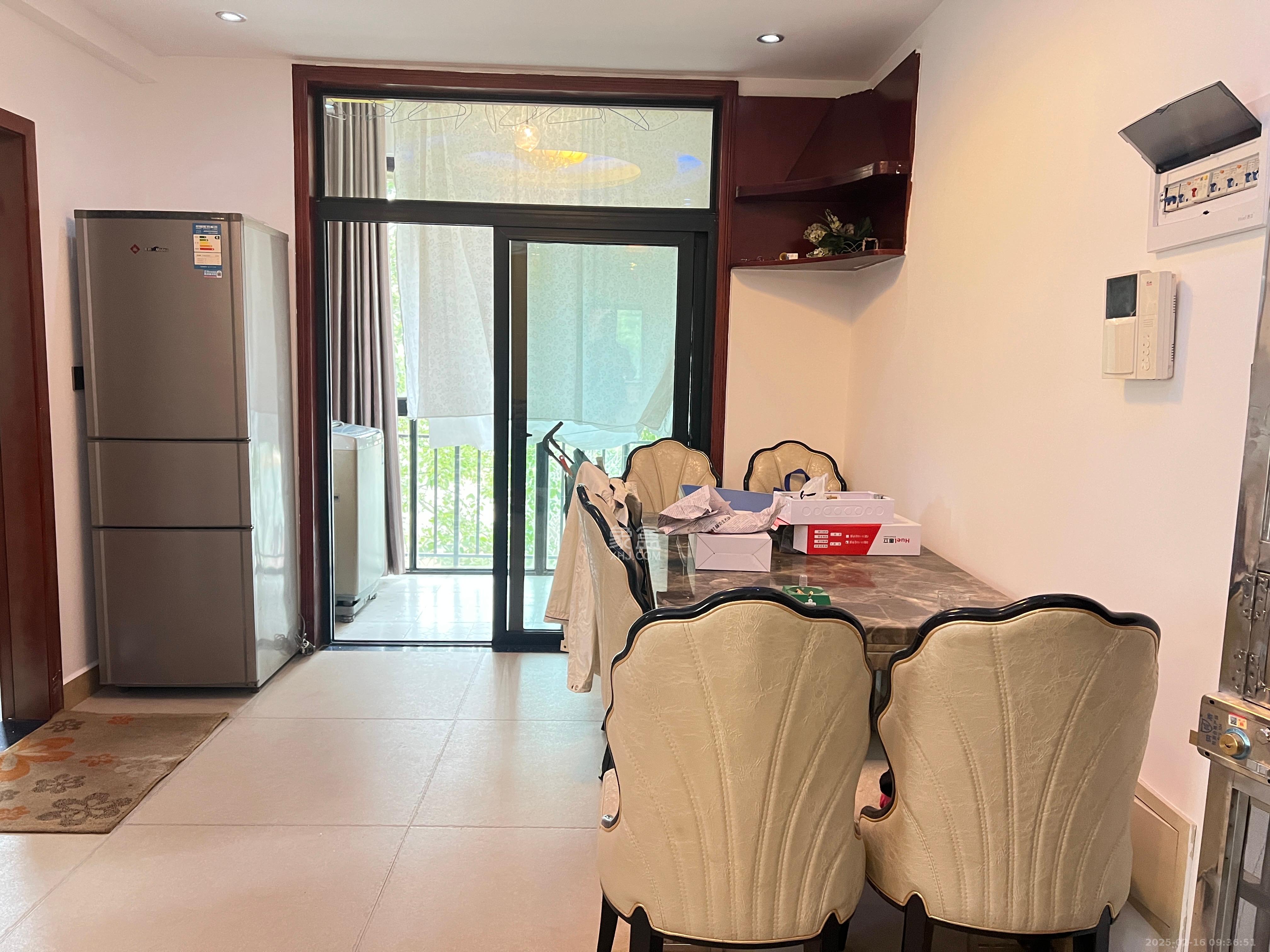 怡和山庄 2室2厅1卫 2500.0元/月 怡和山庄 2室2厅1卫 2500.0元/月室内图