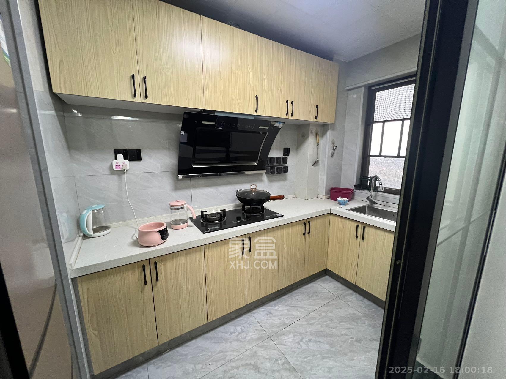 阳光城尚东湾凌云府 4室2厅2卫 3000.0元/月 阳光城尚东湾凌云府 4室2厅2卫 3000.0元/月室内图