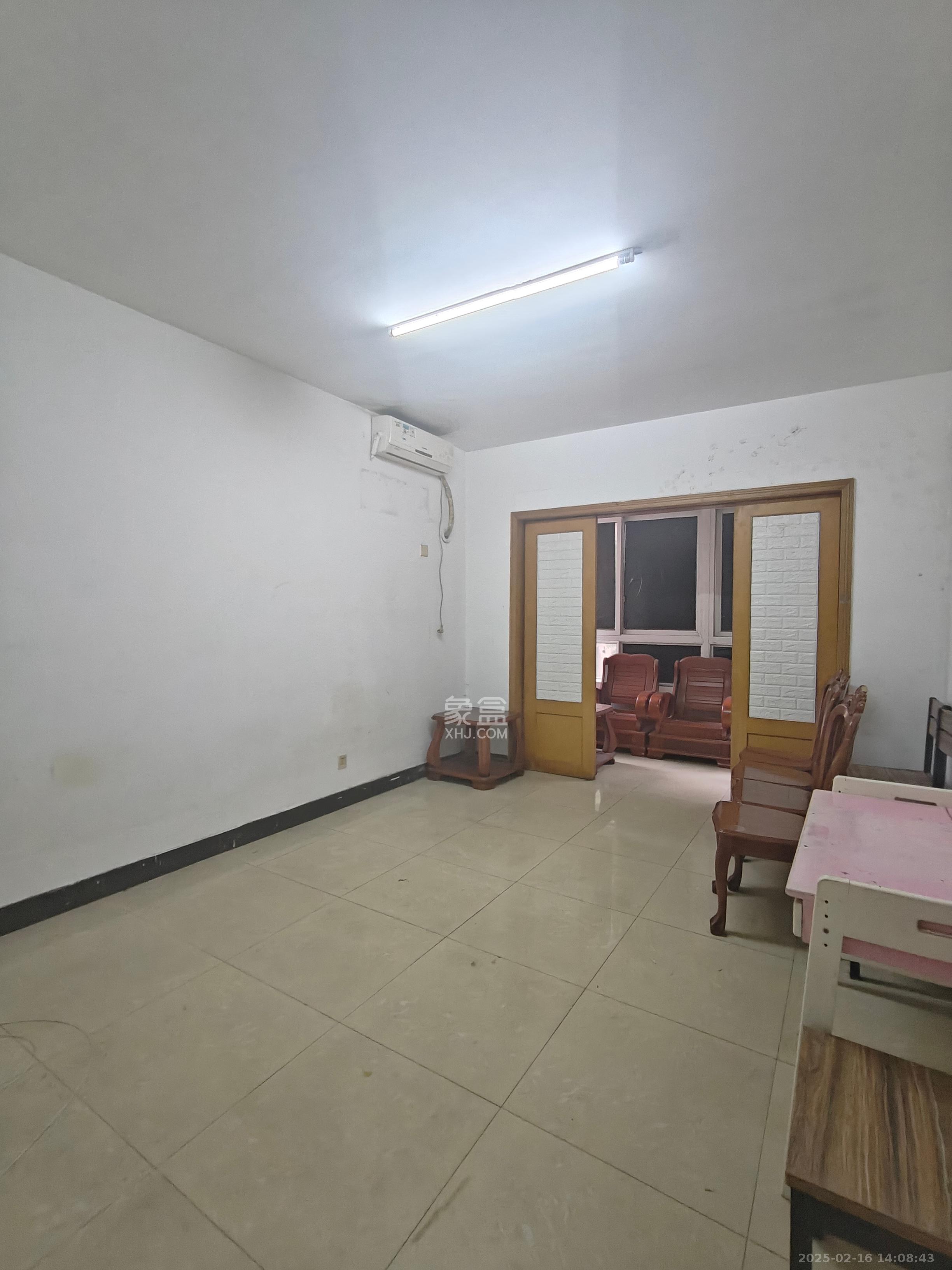 长勘小区 3室1厅1卫 3300.0元/月 长勘小区 3室1厅1卫 3300.0元/月室内图