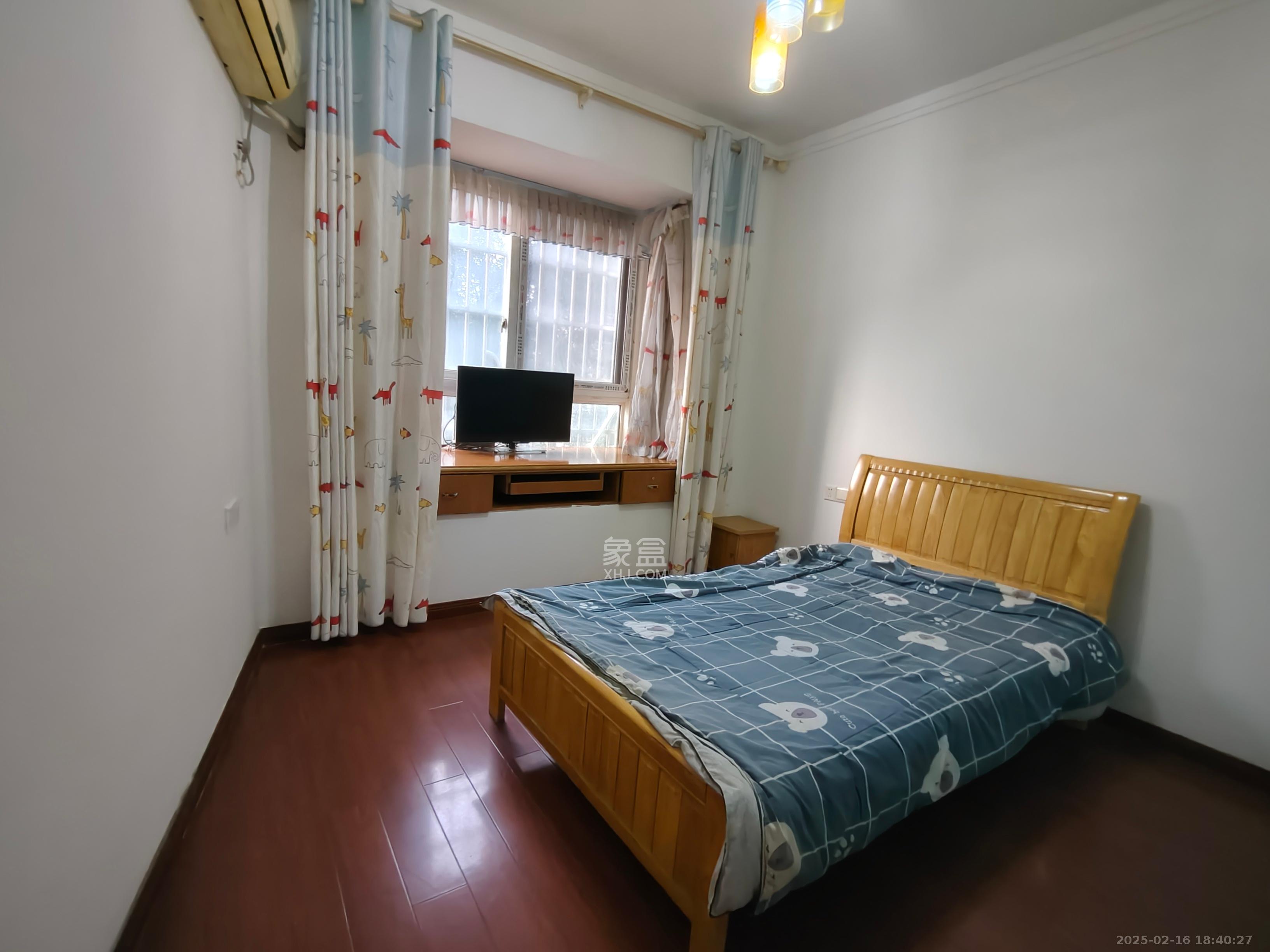 中建桂苑  3室2厅1卫   1800.00元/月室内图