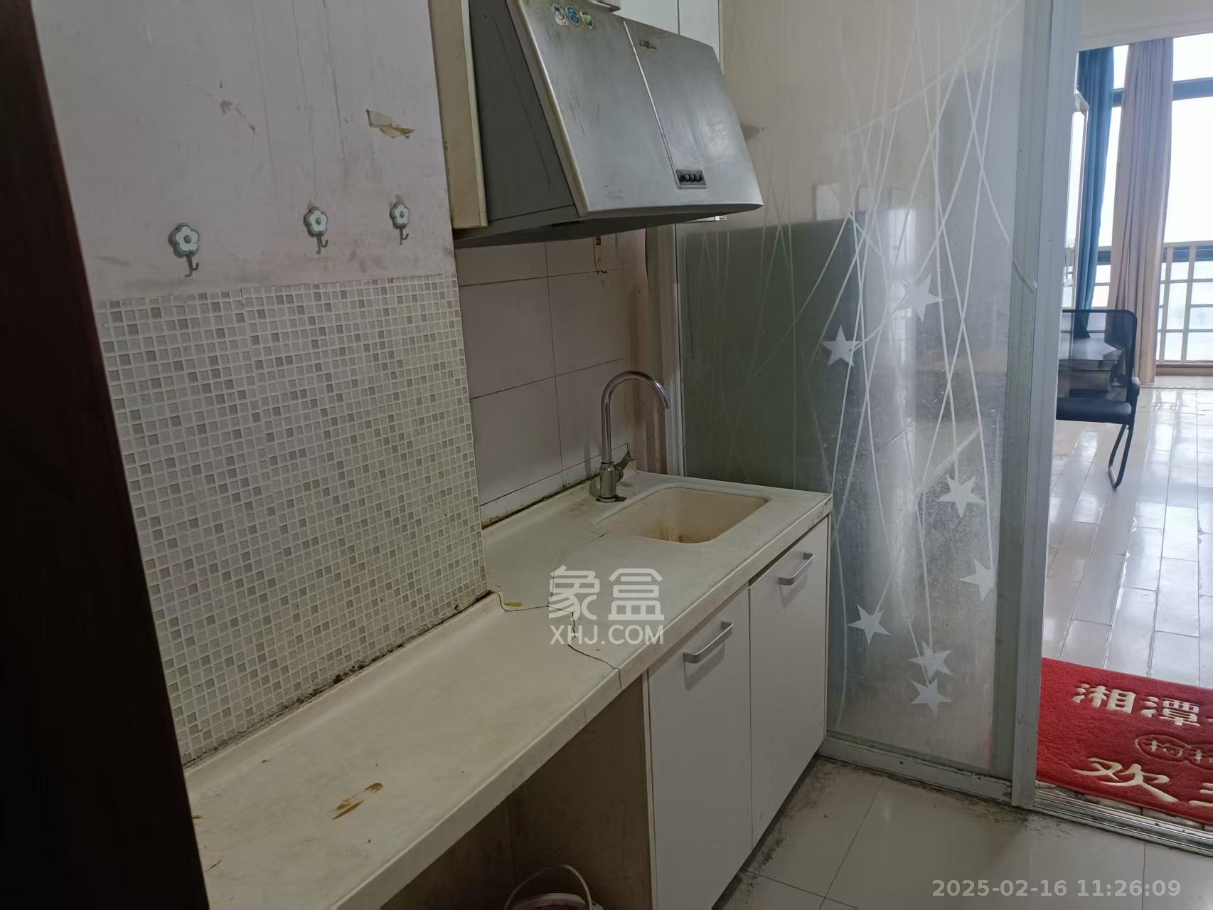 浏阳河畔家园 1室1厅1卫 1300.0元/月 浏阳河畔家园 1室1厅1卫 1300.0元/月室内图