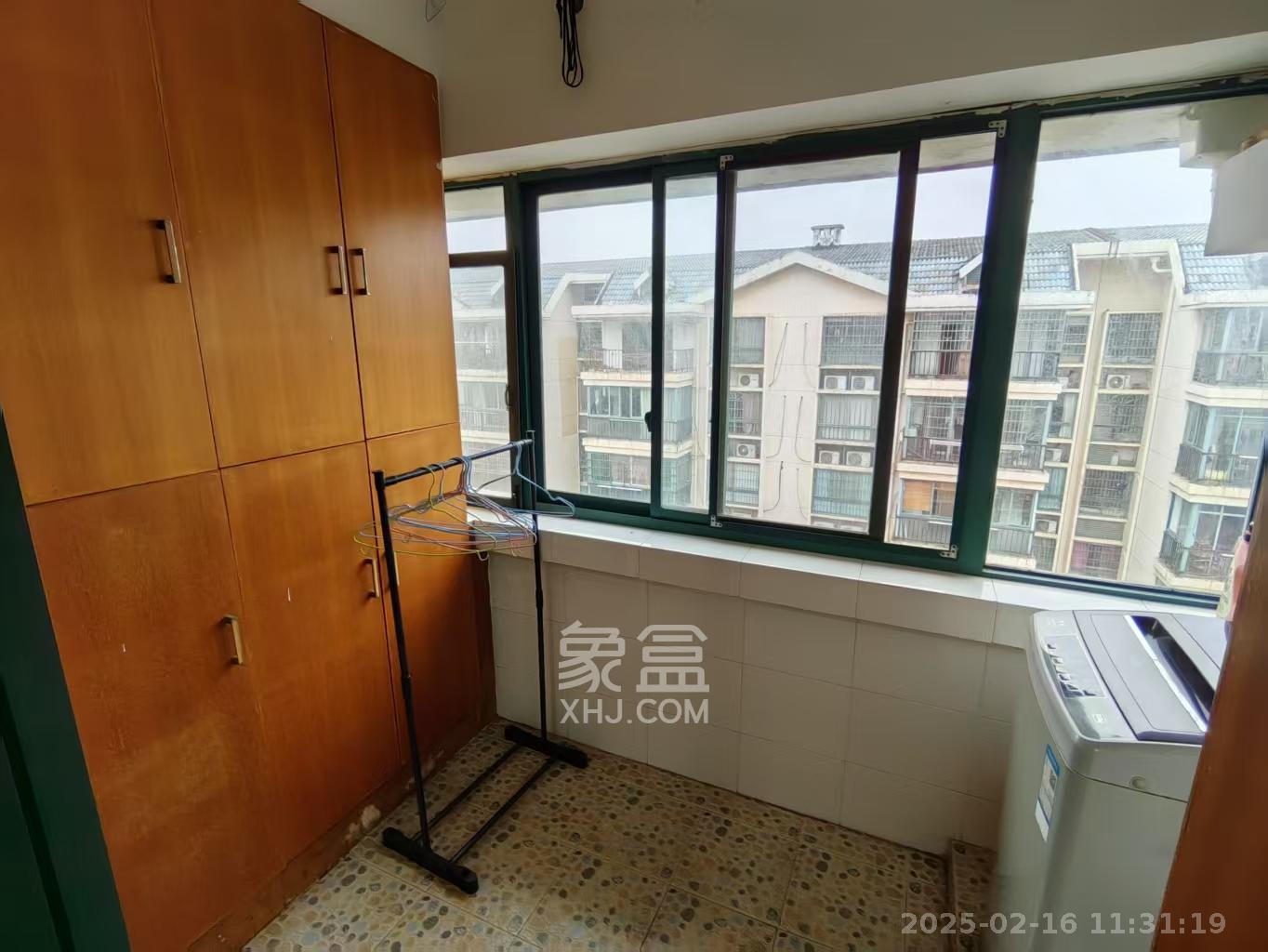 金帆江滨玫瑰园 3室2厅1卫 2000.0元/月 金帆江滨玫瑰园 3室2厅1卫 2000.0元/月室内图