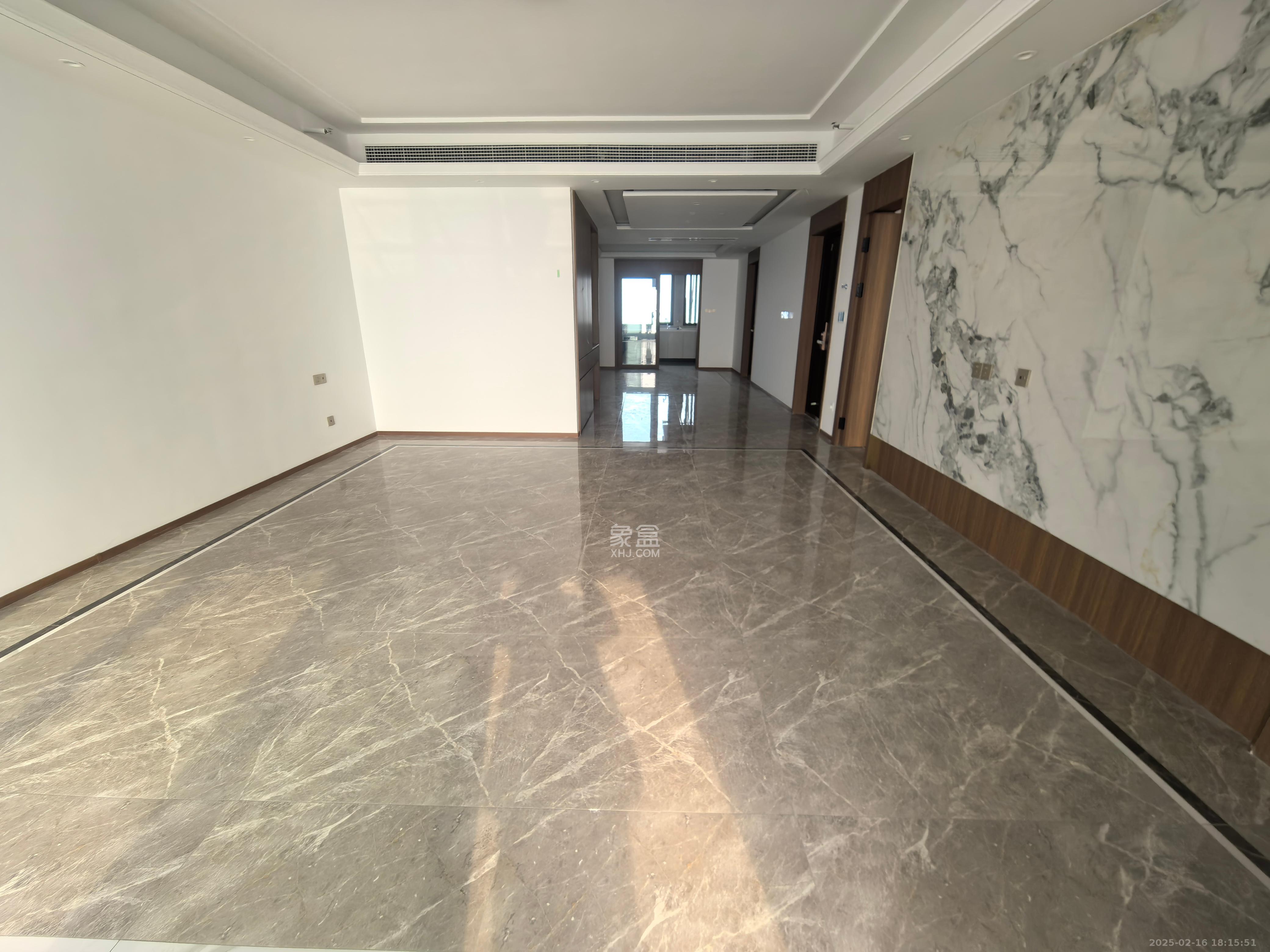 江山印  4室2厅4卫   18000.00元/月室内图