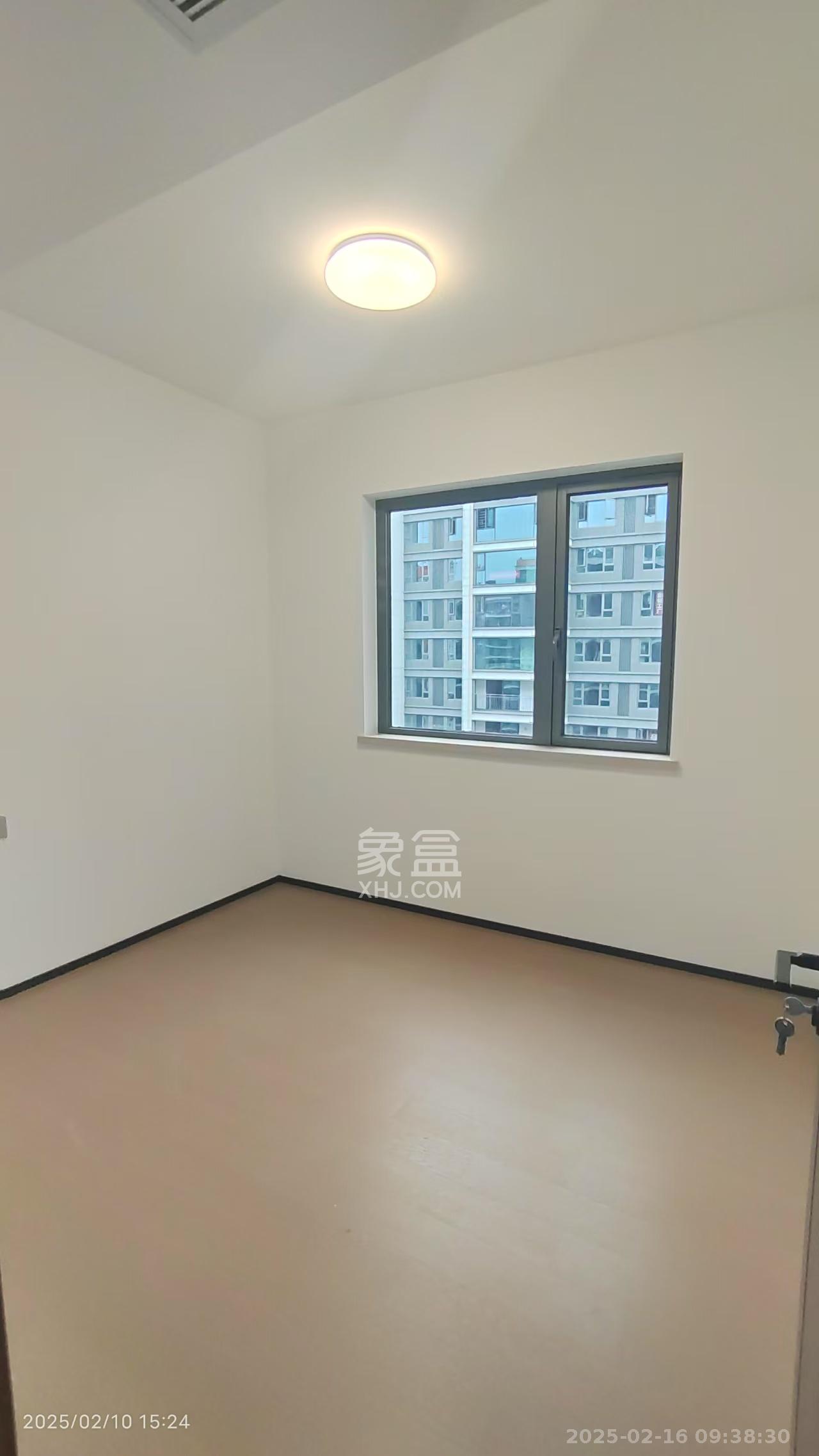 中海寰宇天下 5室2厅2卫 3800.0元/月 中海寰宇天下 5室2厅2卫 3800.0元/月室内图