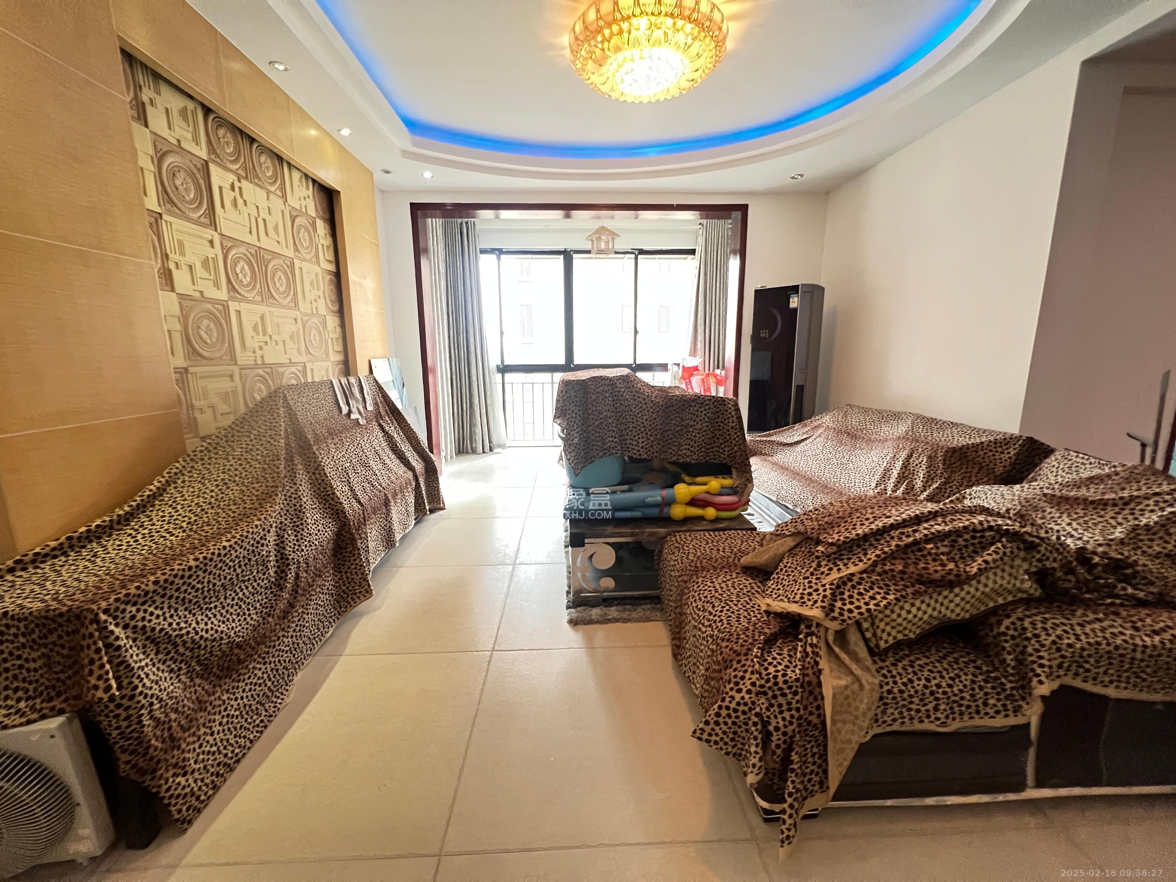 怡和山庄 2室2厅1卫 2500.0元/月 怡和山庄 2室2厅1卫 2500.0元/月室内图