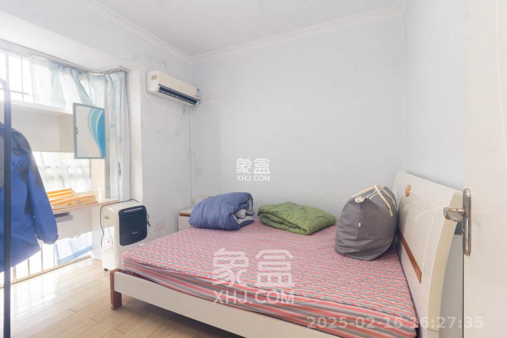 华天LOHO小镇 2室1厅1卫 1500.0元/月 华天LOHO小镇 2室1厅1卫 1500.0元/月室内图