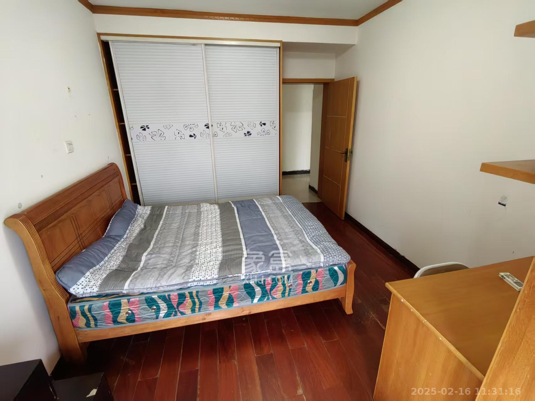 金帆江滨玫瑰园 3室2厅1卫 2000.0元/月 金帆江滨玫瑰园 3室2厅1卫 2000.0元/月室内图