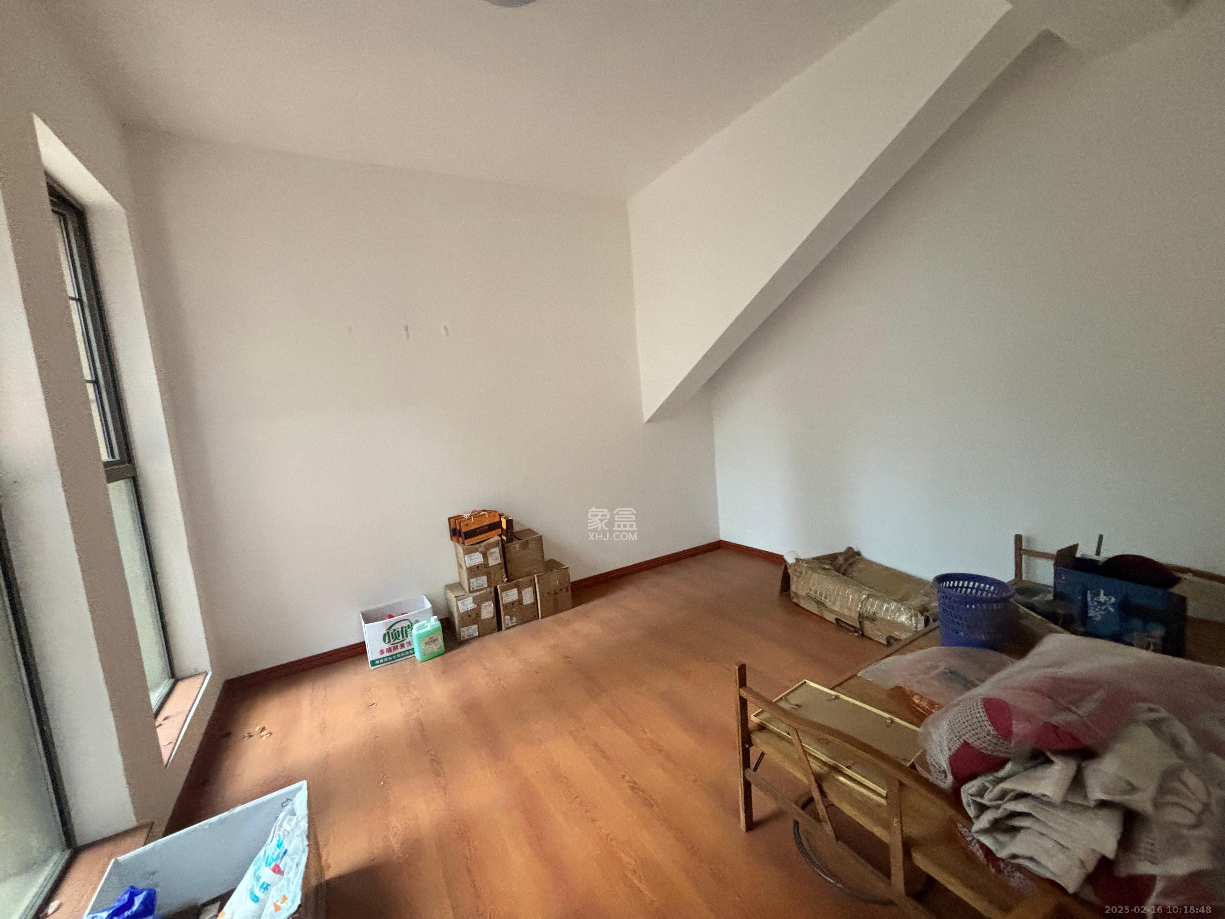 托斯卡纳洋房高层 5室3厅3卫 7500.0元/月 托斯卡纳洋房高层 5室3厅3卫 7500.0元/月室内图