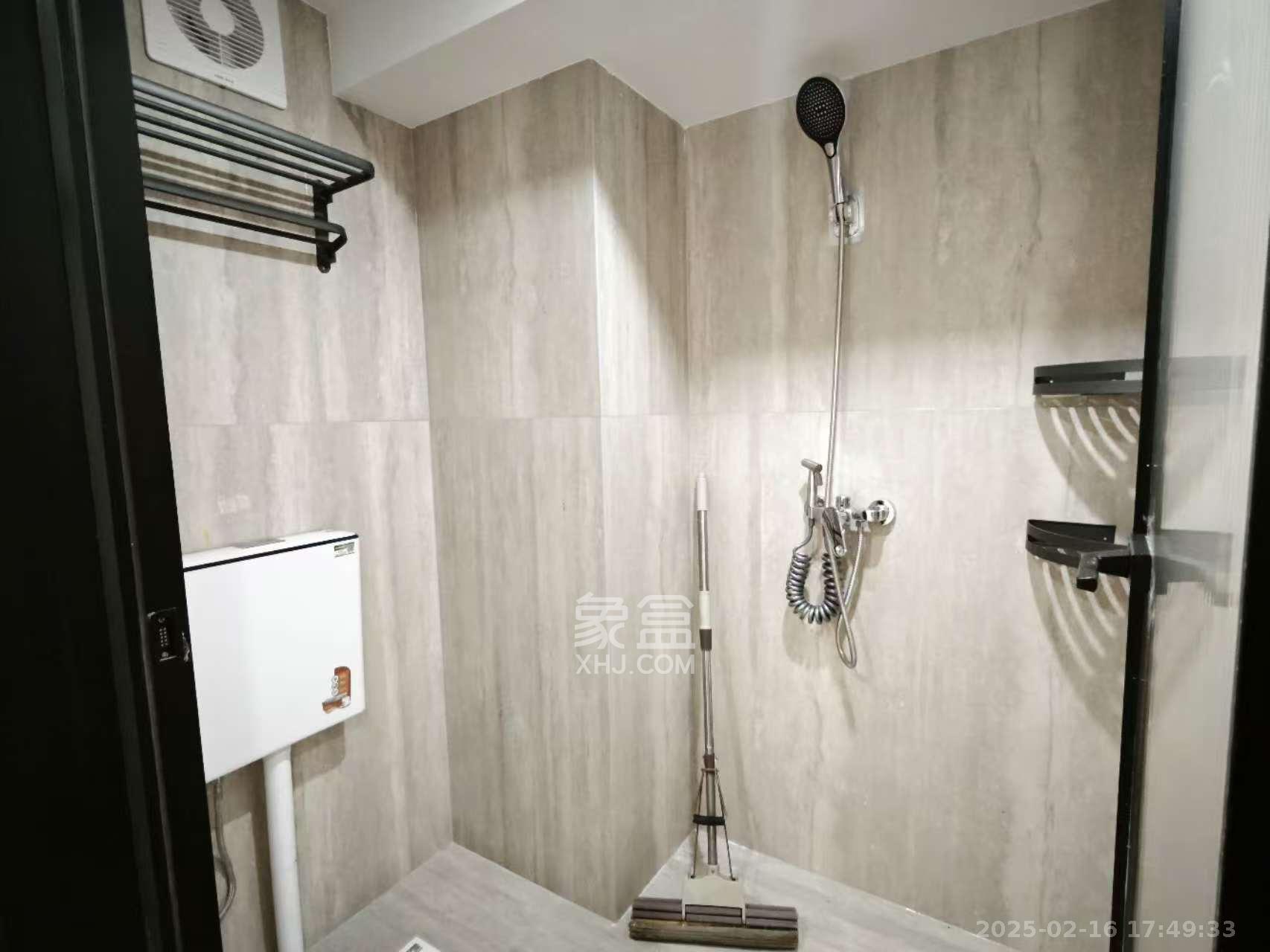 力高凤凰新天  1室0厅0卫   2400.00元/月室内图