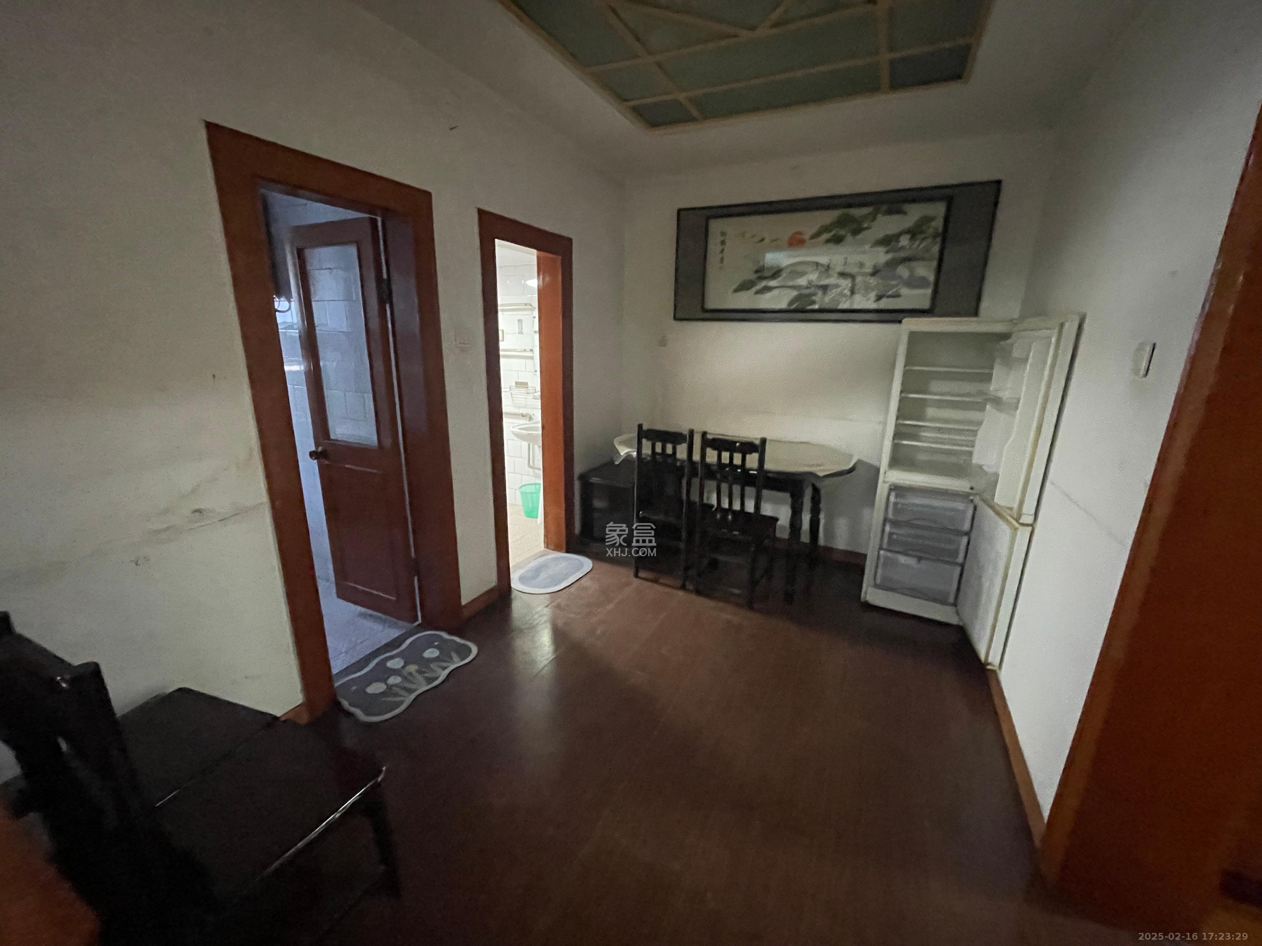 东风一村社区房(王家垅) 3室1厅1卫 2000.0元/月 东风一村社区房(王家垅) 3室1厅1卫 2000.0元/月室内图