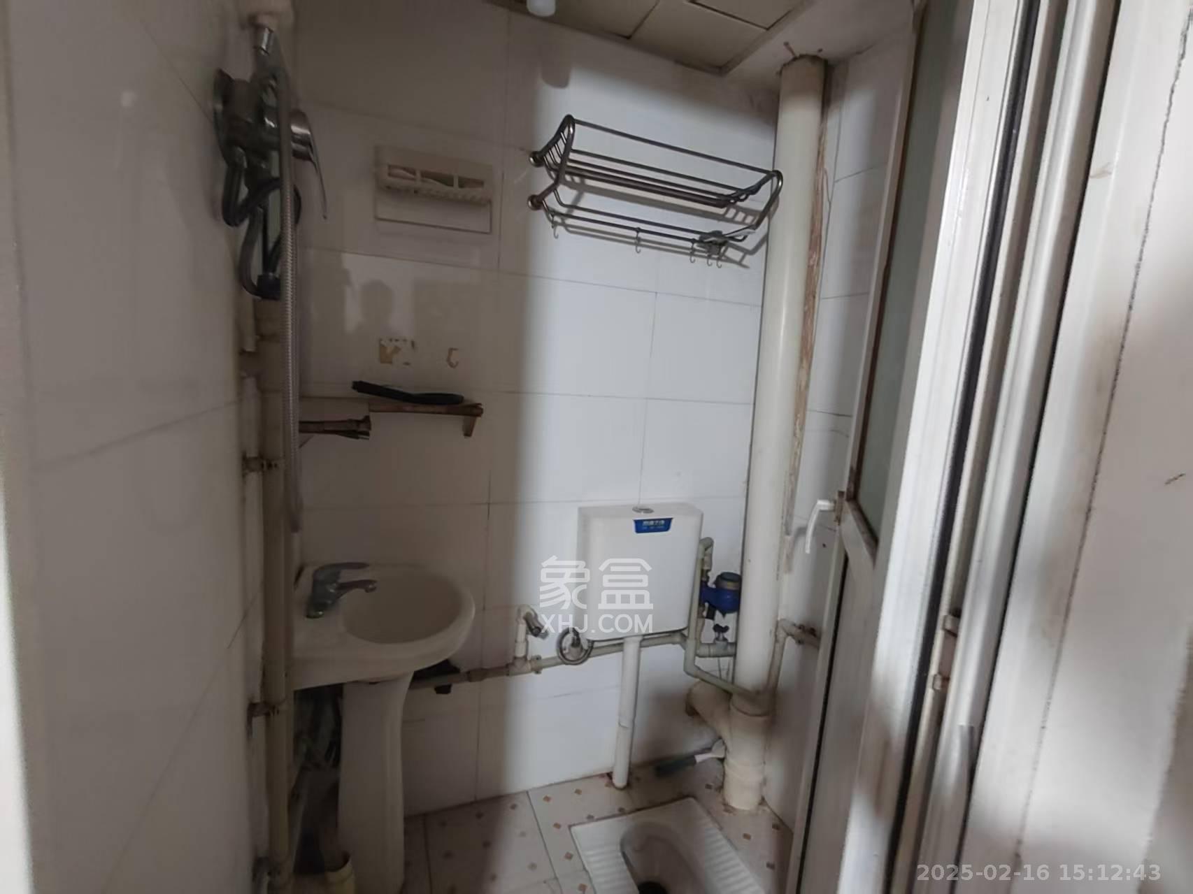 星沙二区 1室1厅1卫 700.0元/月 星沙二区 1室1厅1卫 700.0元/月室内图