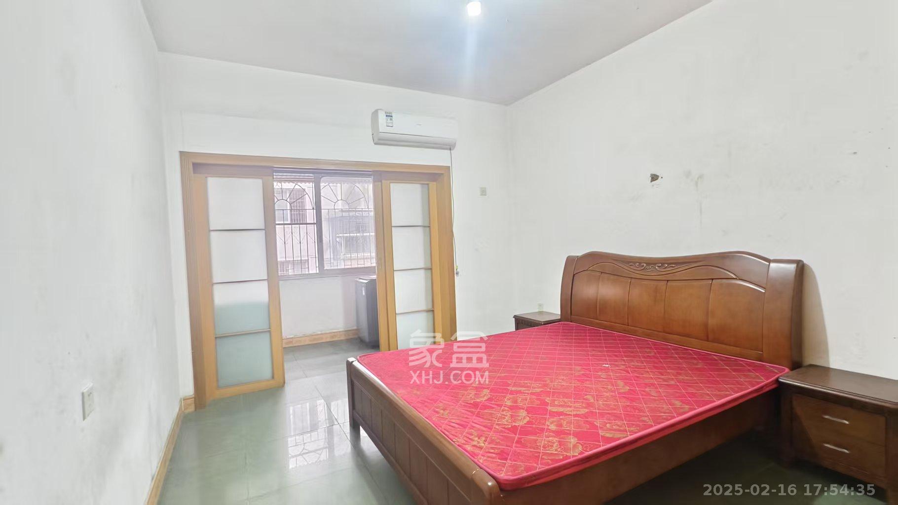 霞西小区 3室2厅2卫 1200.0元/月 霞西小区 3室2厅2卫 1200.0元/月室内图