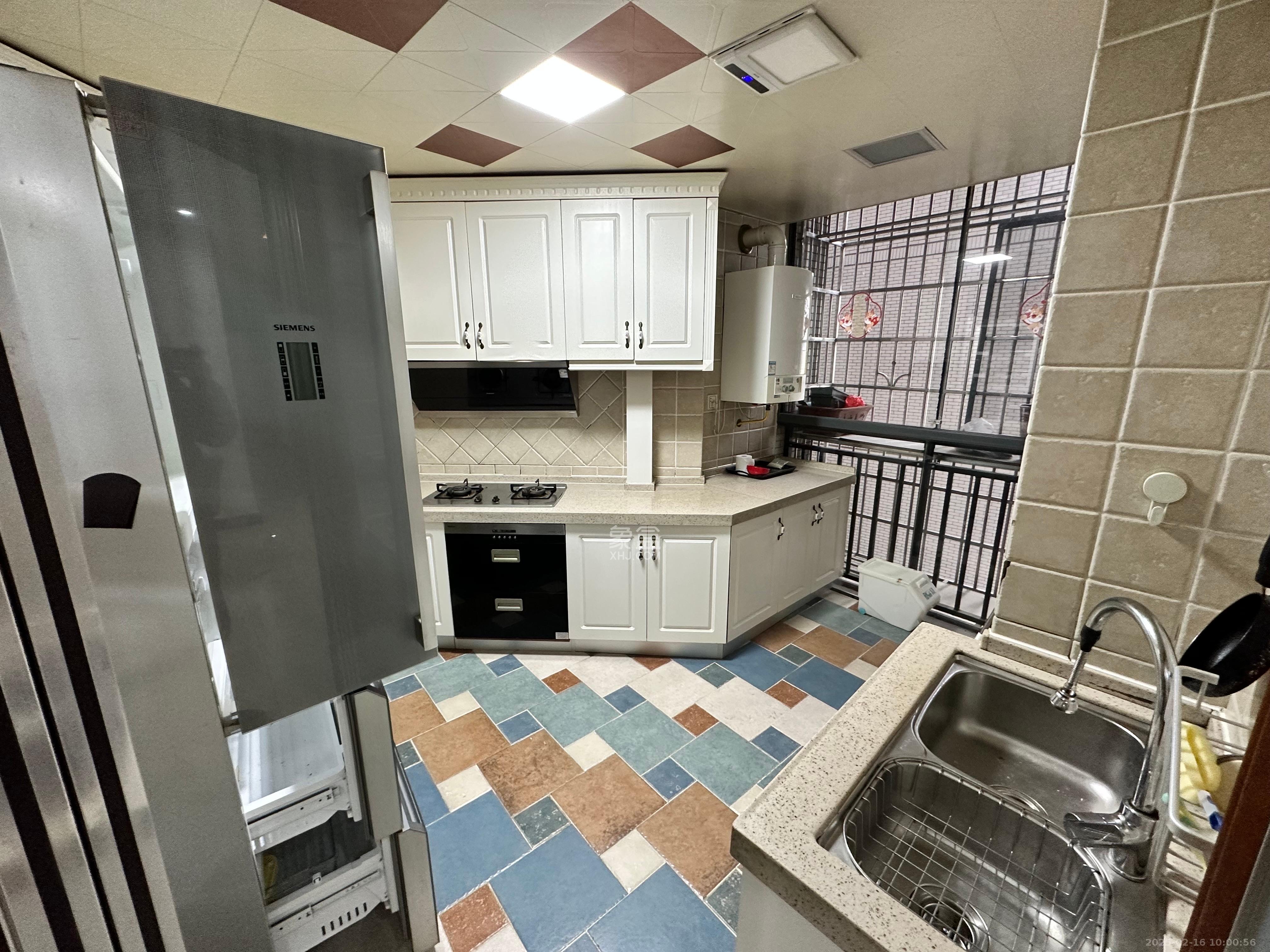 汀湘十里 3室2厅2卫 2600.0元/月 汀湘十里 3室2厅2卫 2600.0元/月室内图