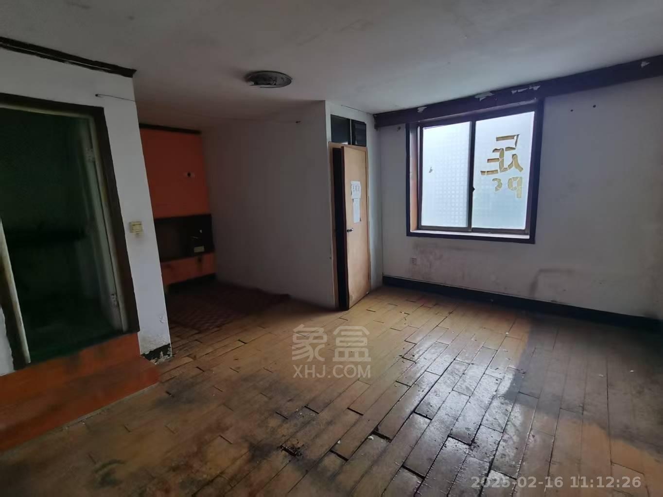 建宁办事处 7室2厅4卫 7500.0元/月 建宁办事处 7室2厅4卫 7500.0元/月室内图