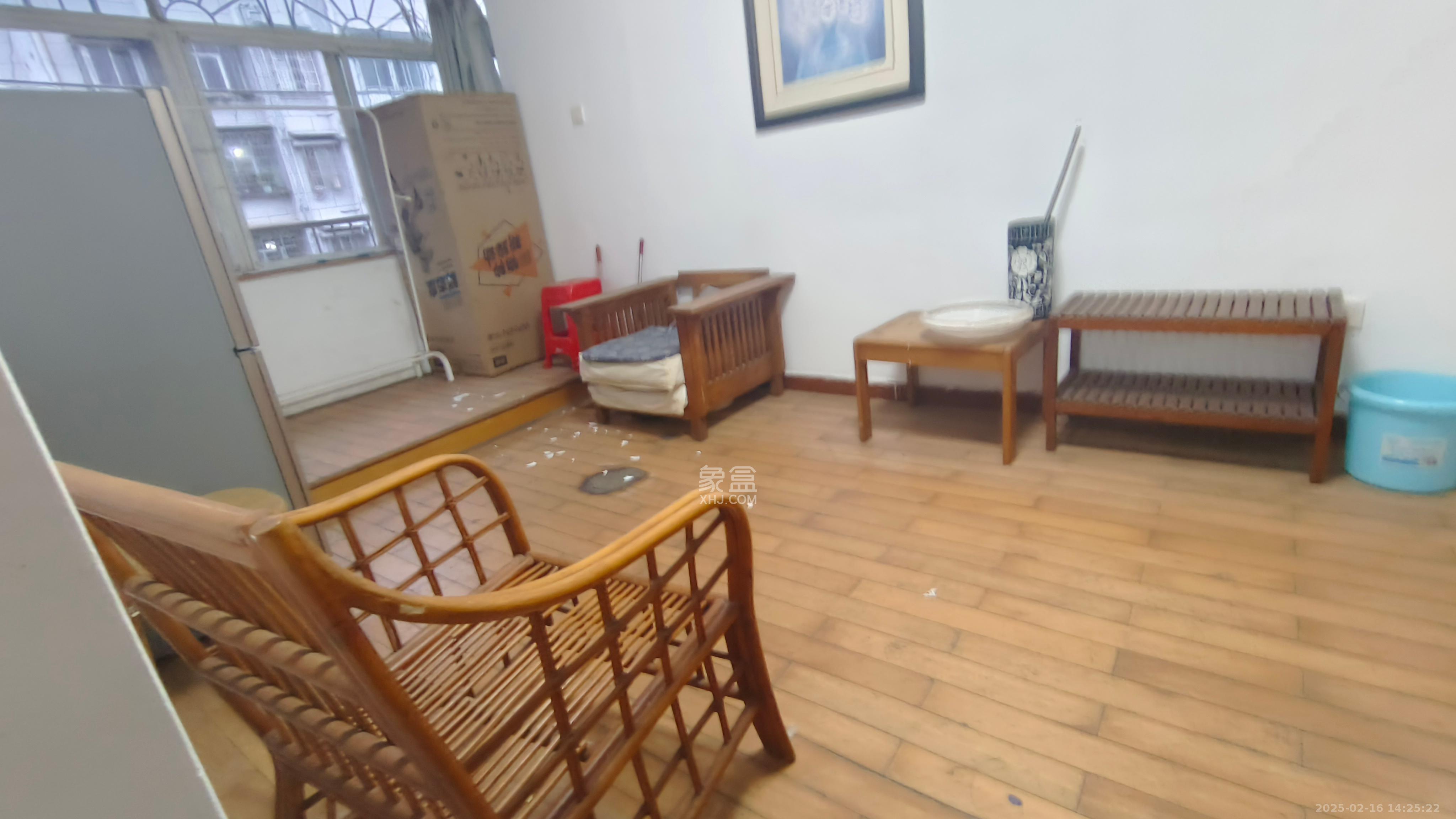 长岭包装宿舍  2室1厅1卫   1600.00元/月室内图