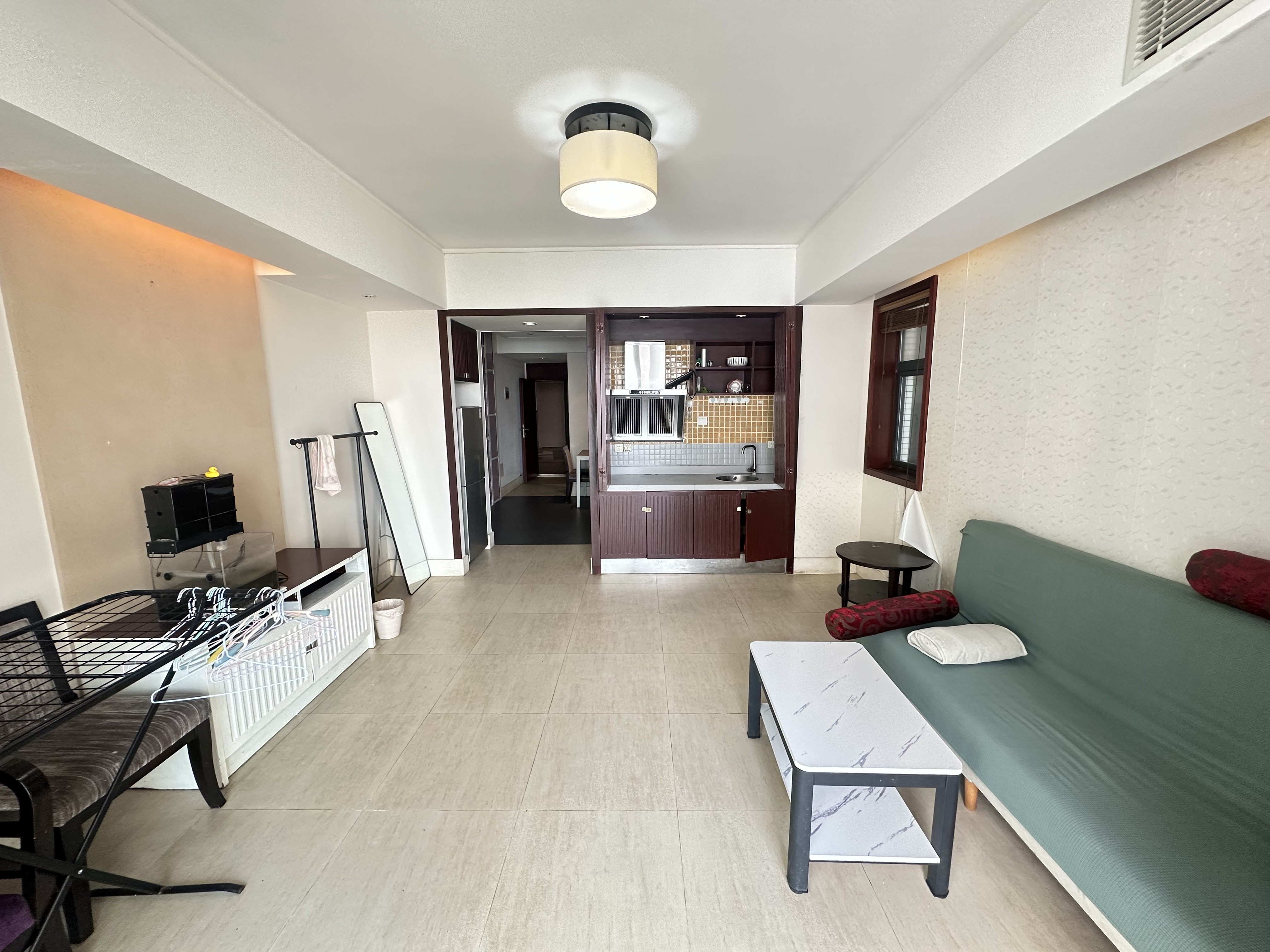 宝华海景 1室2厅1卫 100.0万 宝华海景 1室2厅1卫 100.0万室内图