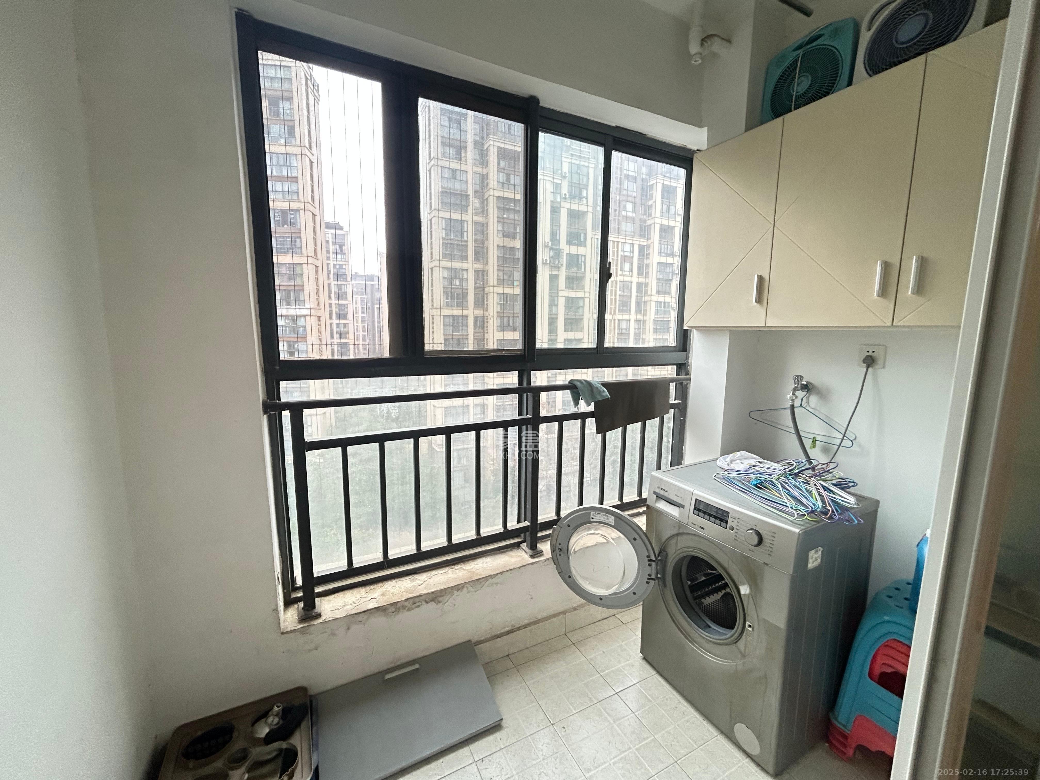 五矿紫湖香醍 3室2厅2卫 2000.0元/月 五矿紫湖香醍 3室2厅2卫 2000.0元/月室内图