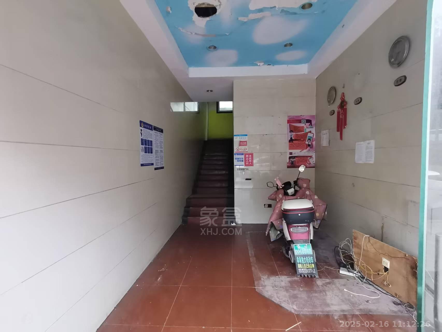 建宁办事处 7室2厅4卫 7500.0元/月 建宁办事处 7室2厅4卫 7500.0元/月室内图