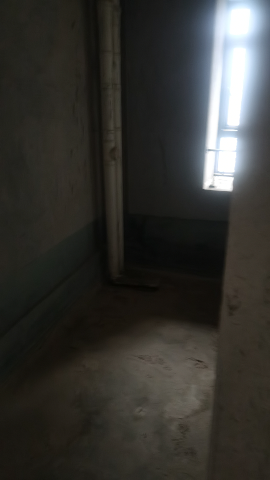 宁邦中心（二期公园里）  4室2厅2卫    98.8万客厅