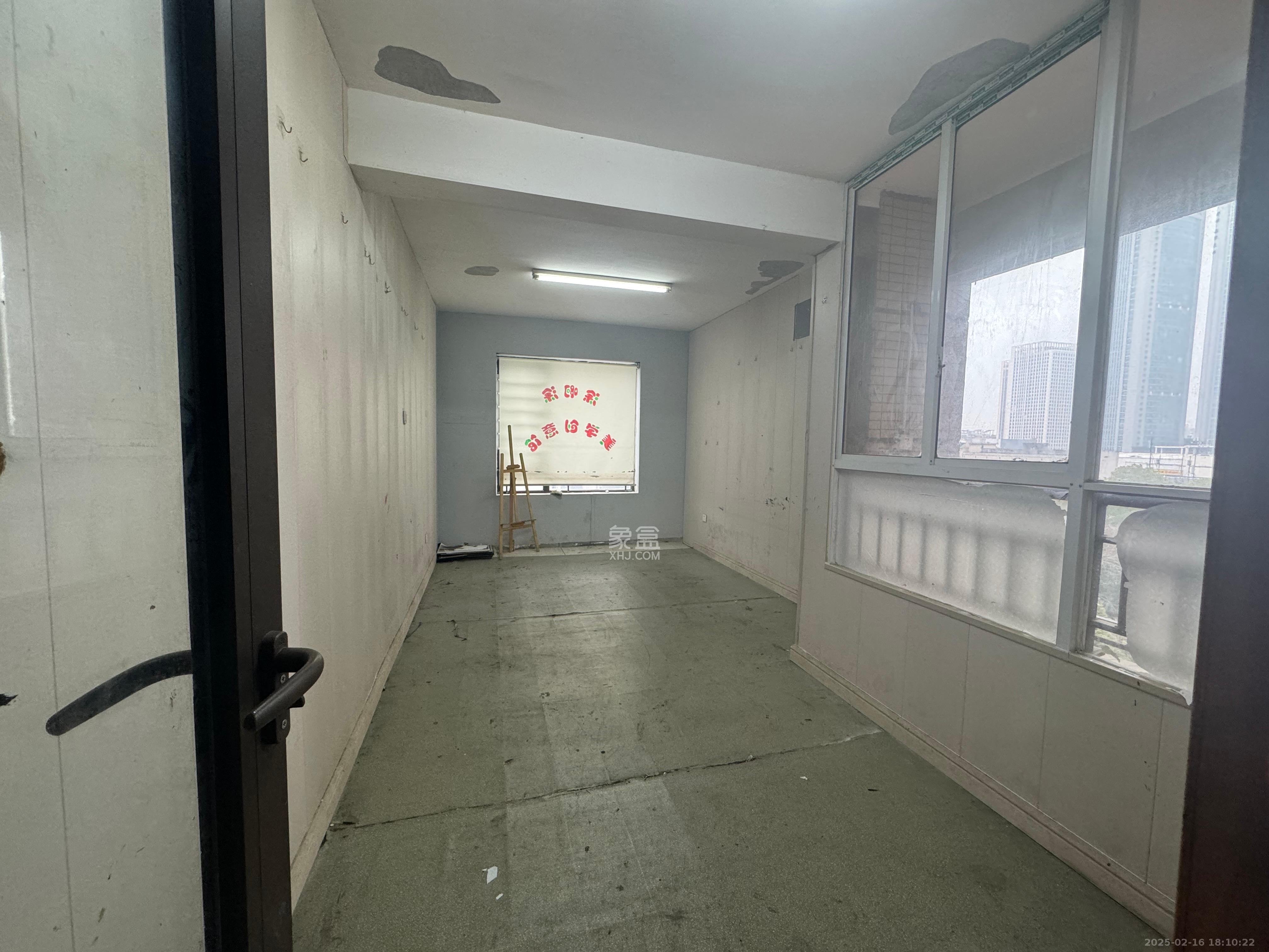 华润五彩城 1室1厅1卫 2000.0元/月 华润五彩城 1室1厅1卫 2000.0元/月室内图