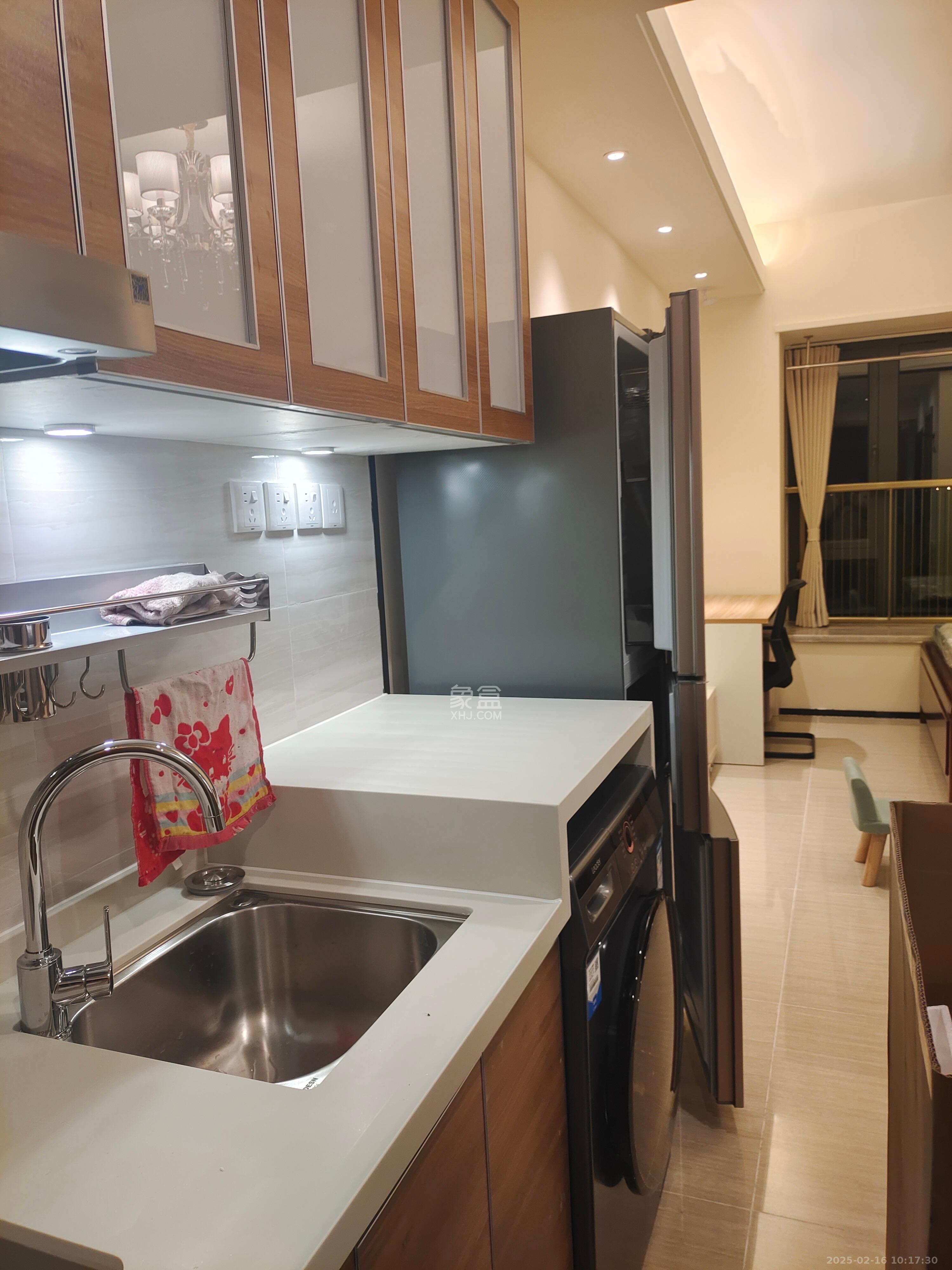 恒大清澜苑(恒大御景半岛四期) 1室1厅1卫 1500.0元/月 恒大清澜苑(恒大御景半岛四期) 1室1厅1卫 1500.0元/月室内图