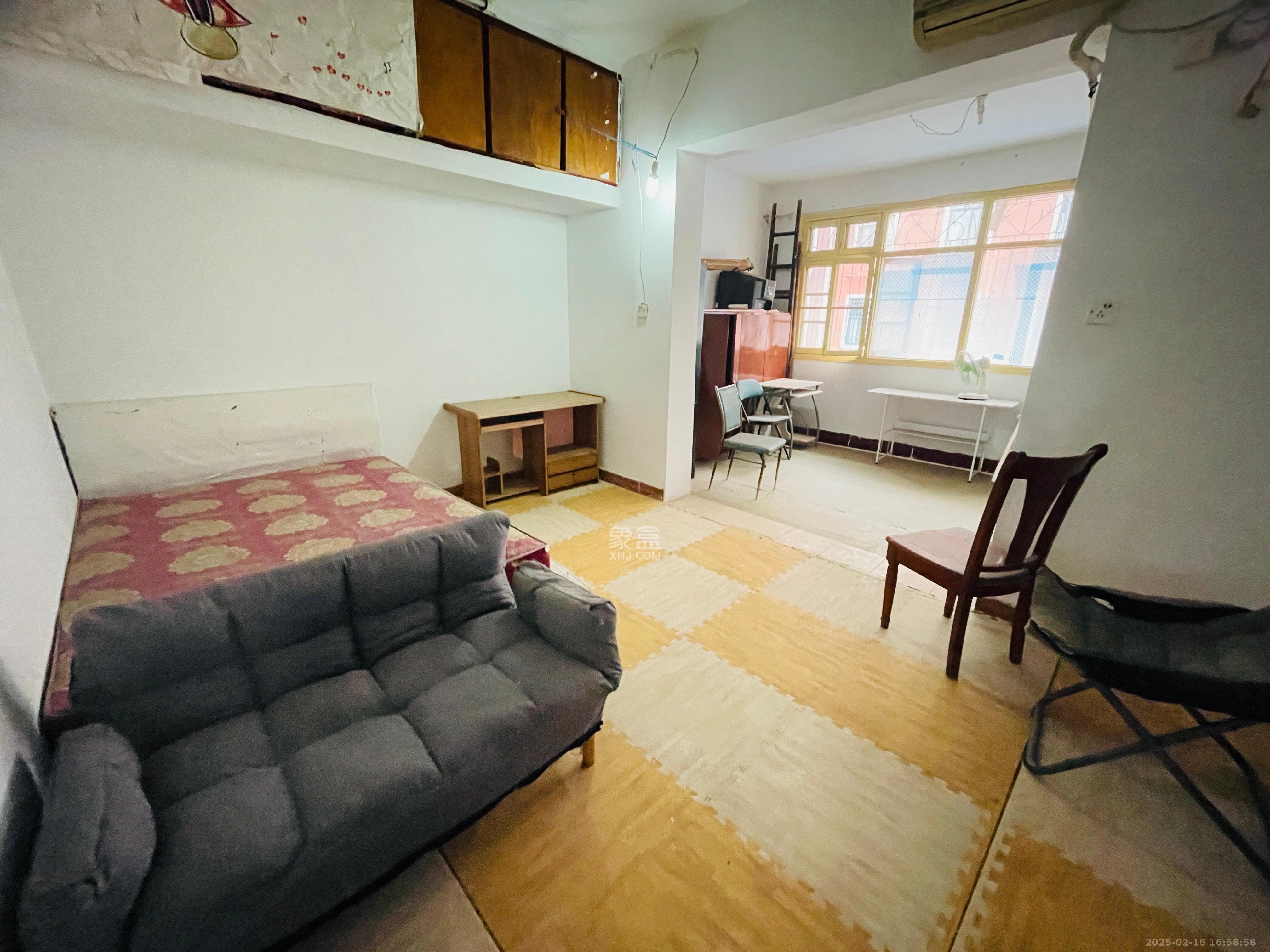 曙光中路邮政宿舍 3室1厅1卫 1300.0元/月 曙光中路邮政宿舍 3室1厅1卫 1300.0元/月室内图